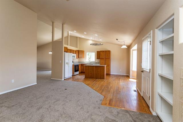 8424 Roaring Fork Drive