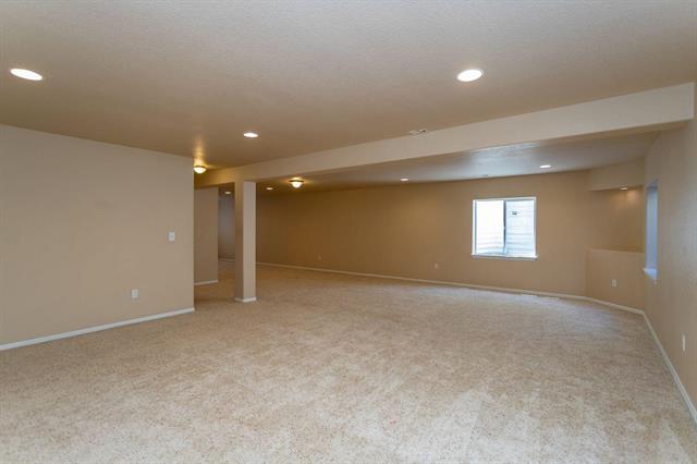 8424 Roaring Fork Drive