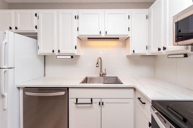 4431 Hunting Meadows Circle