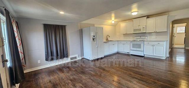 3414 W Pikes Peak Avenue