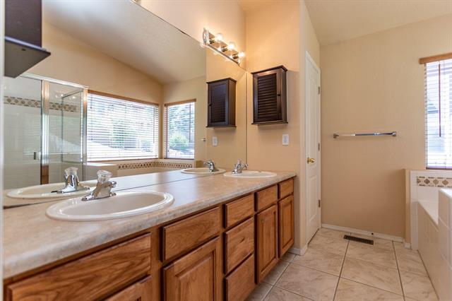 9531 Sycamore Glen Trail