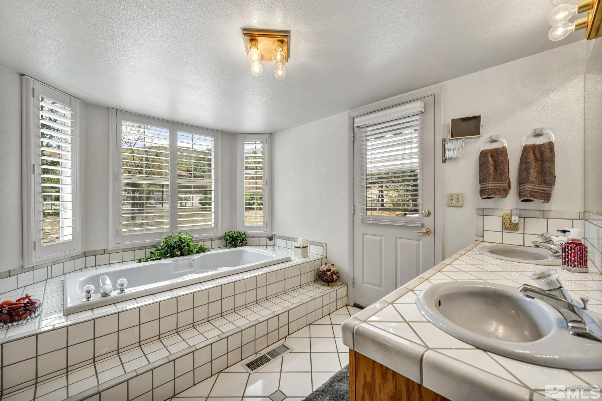 3675 Penny Lane