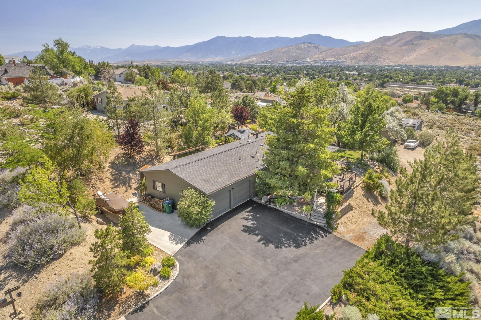 2320 Gentry Lane