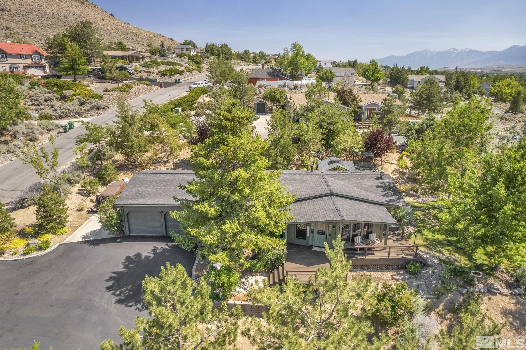 2320 Gentry Lane