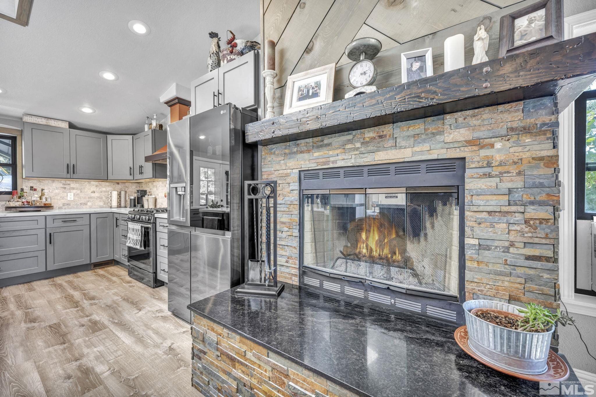 2320 Gentry Lane