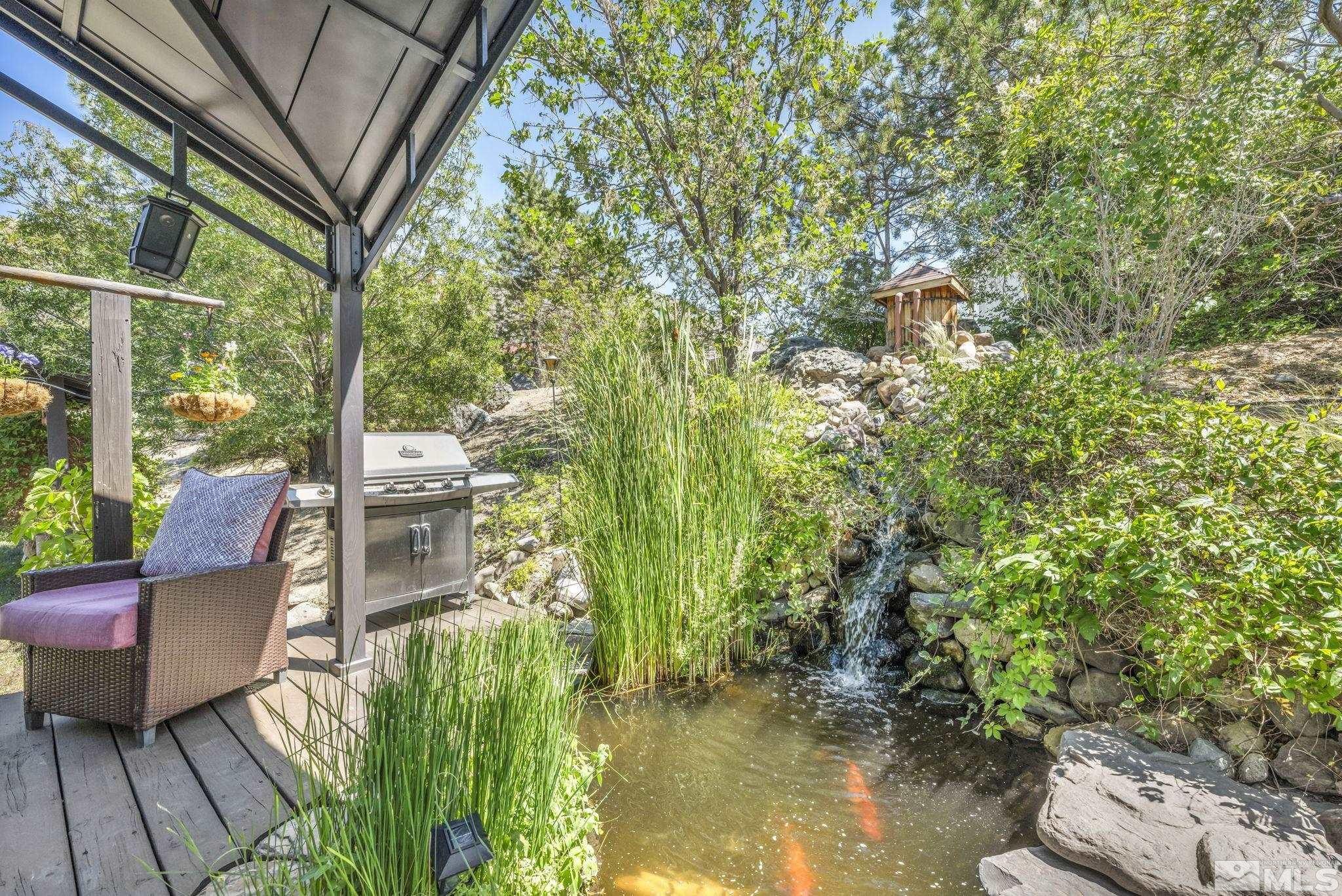 2320 Gentry Lane