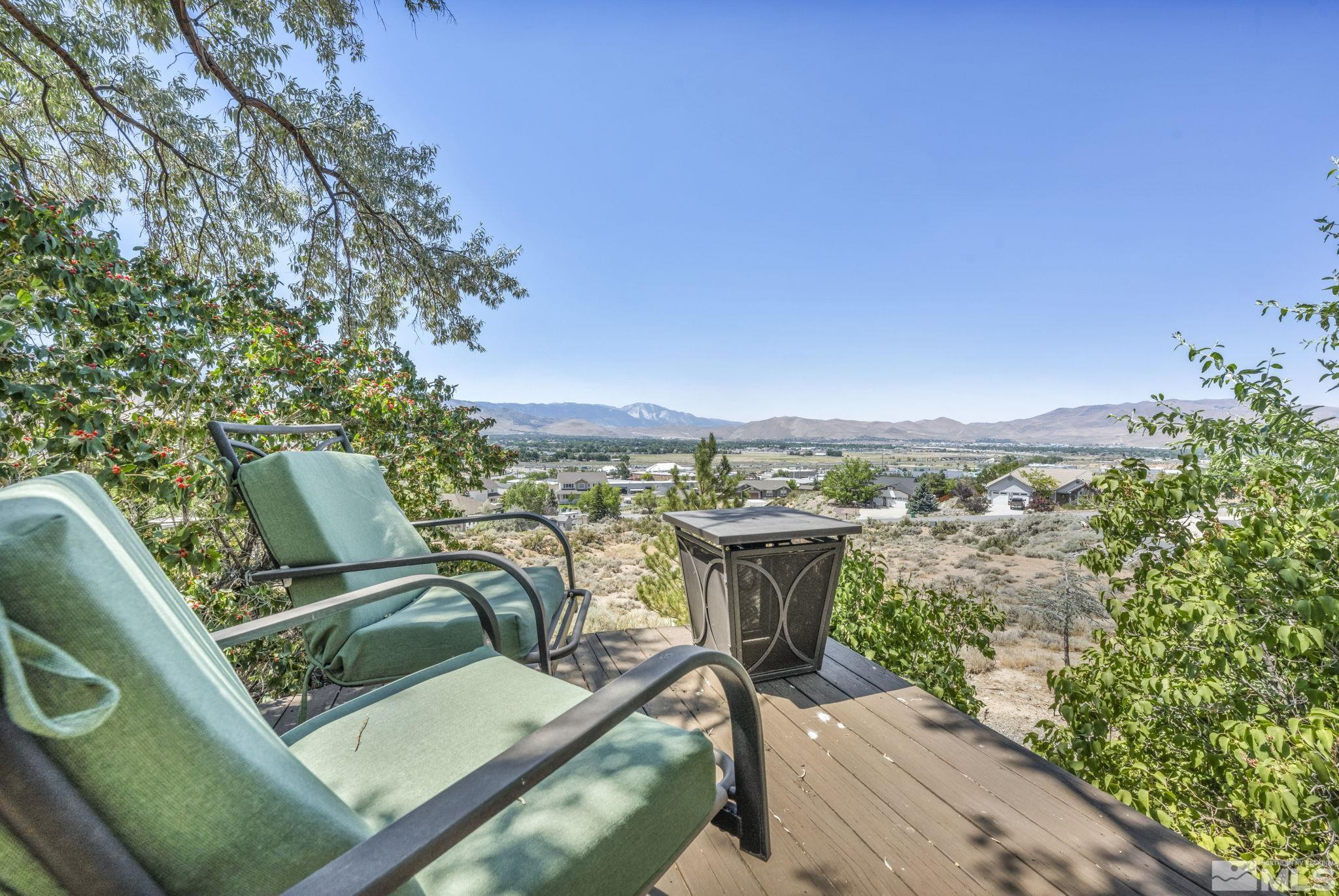 2320 Gentry Lane
