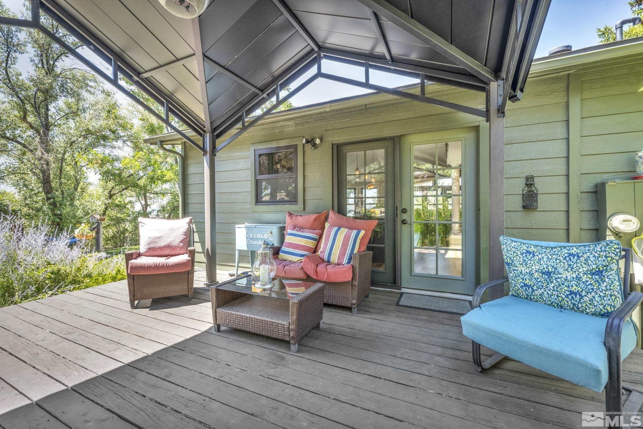 2320 Gentry Lane