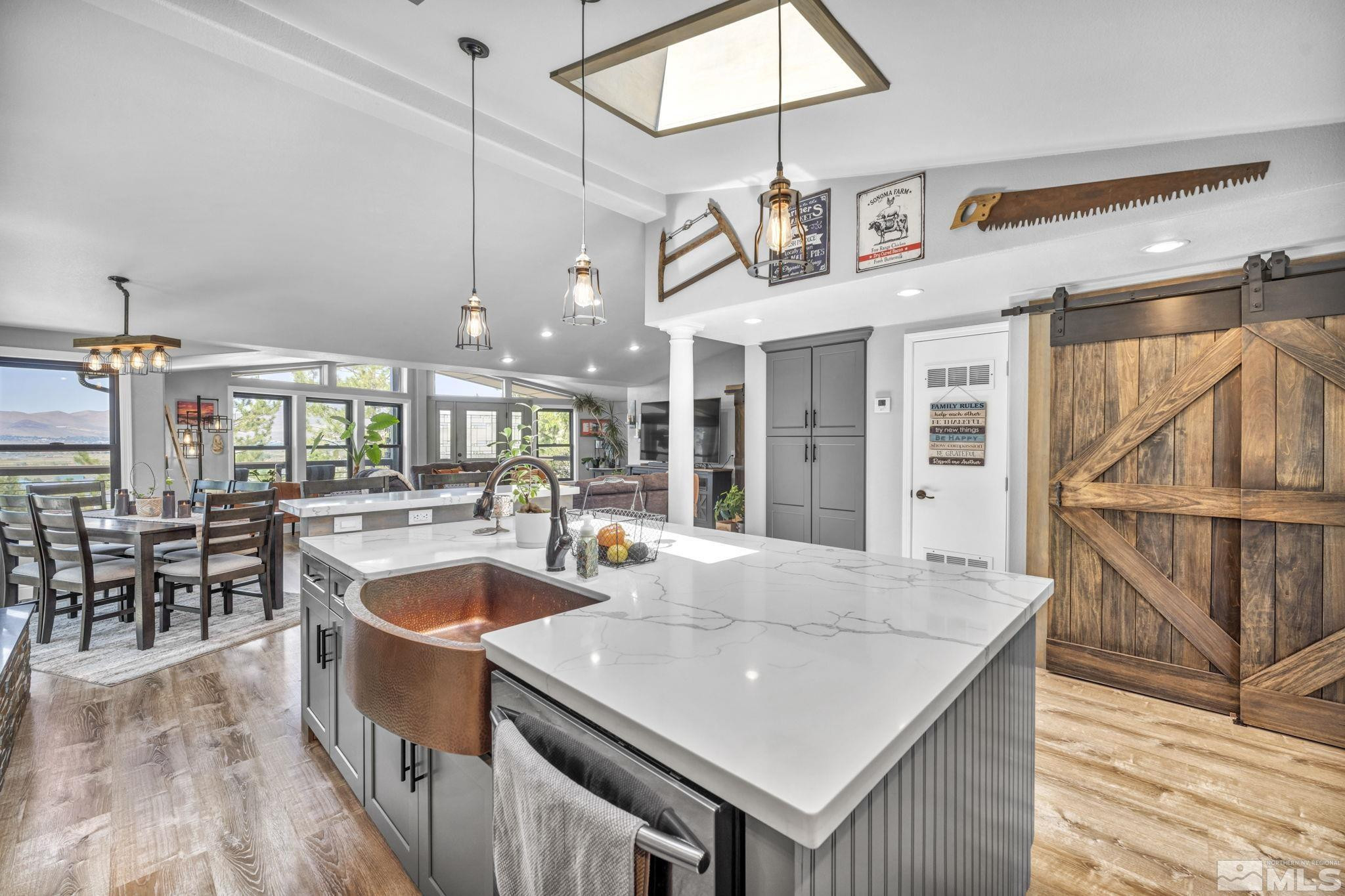 2320 Gentry Lane