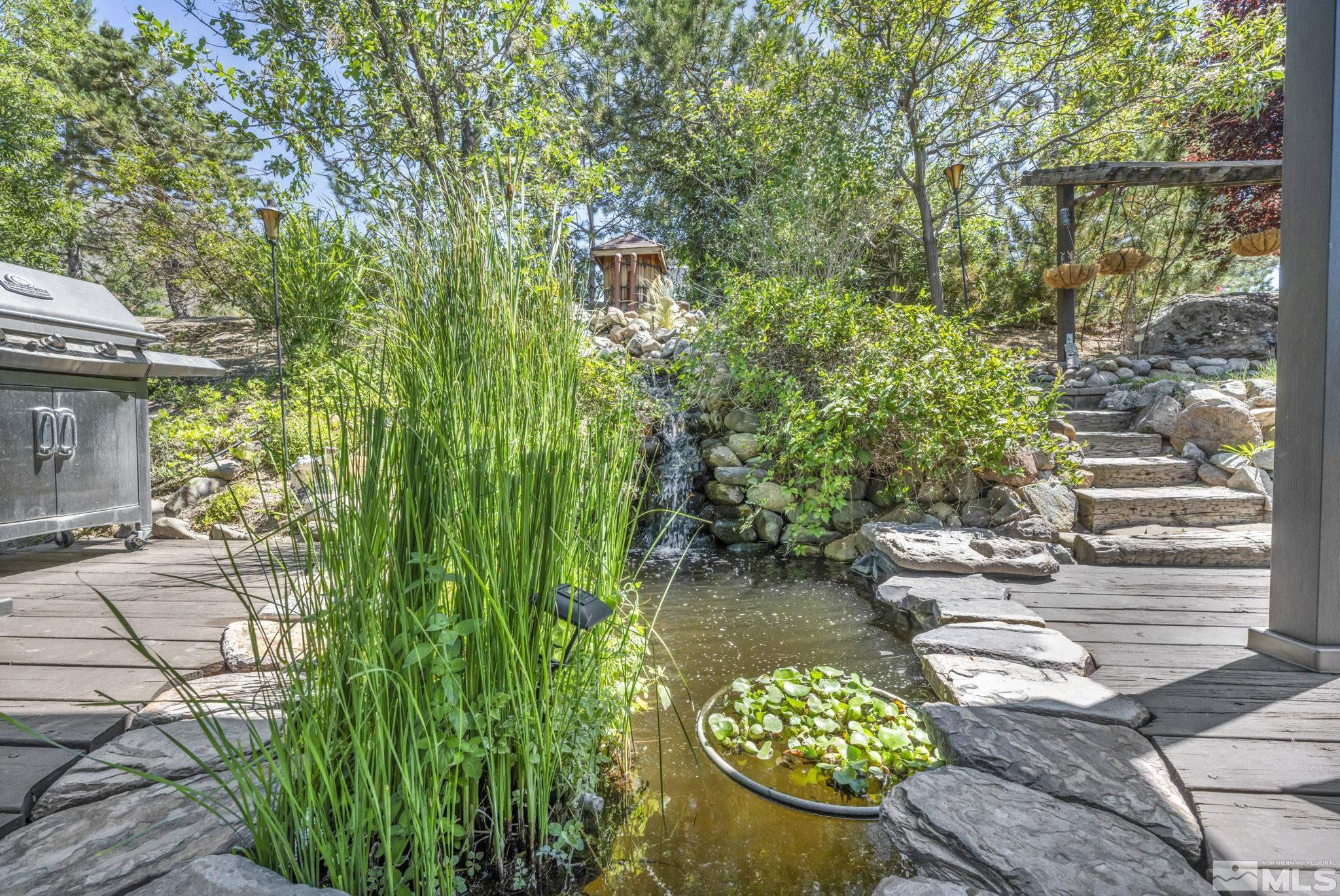 2320 Gentry Lane