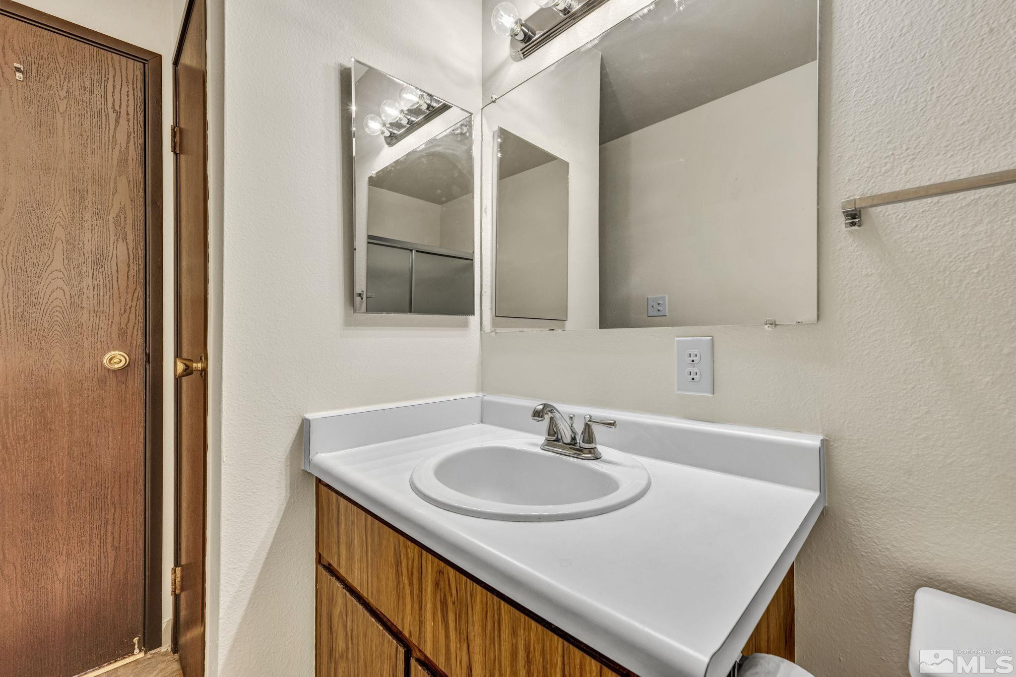 400 S Saliman Road 90