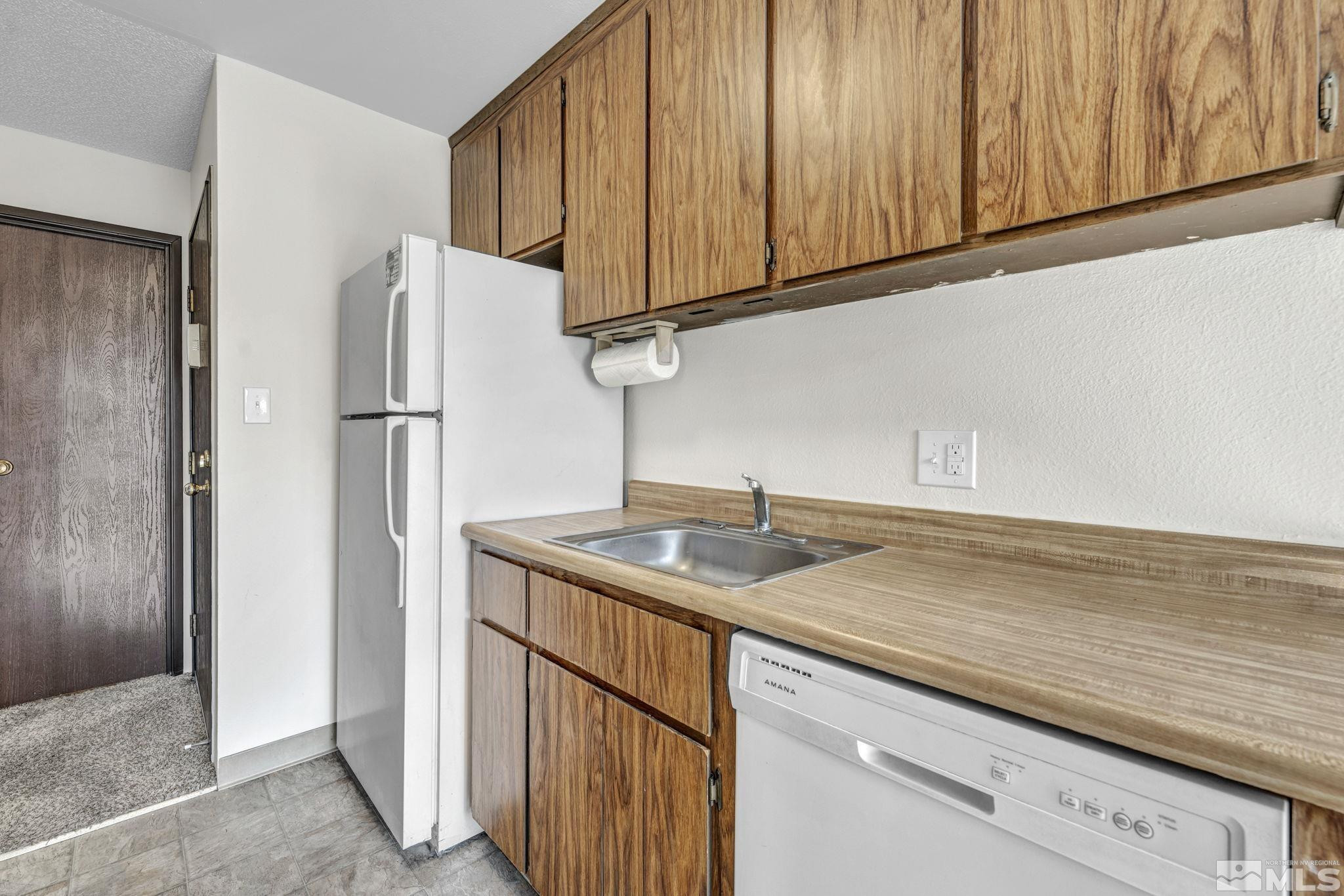 400 S Saliman Road 90