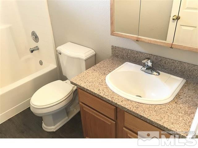 984 Ridgeview