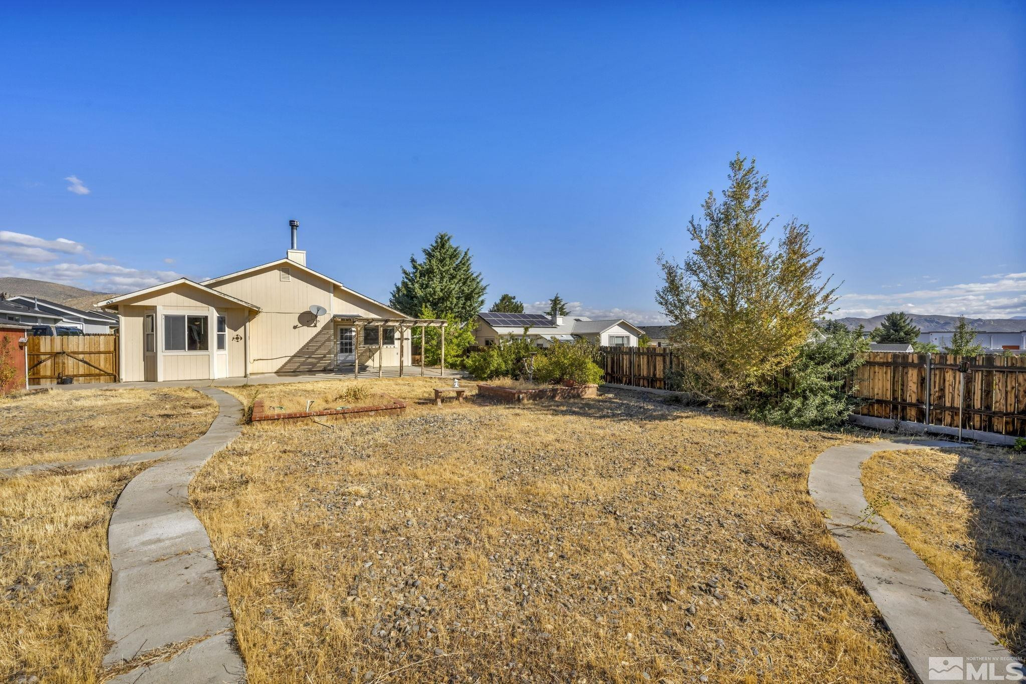 885 Valley Vista