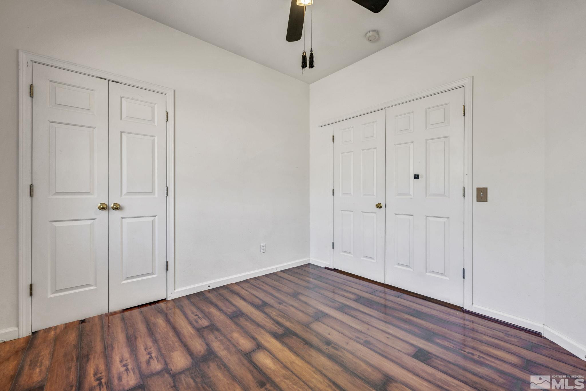 885 Valley Vista