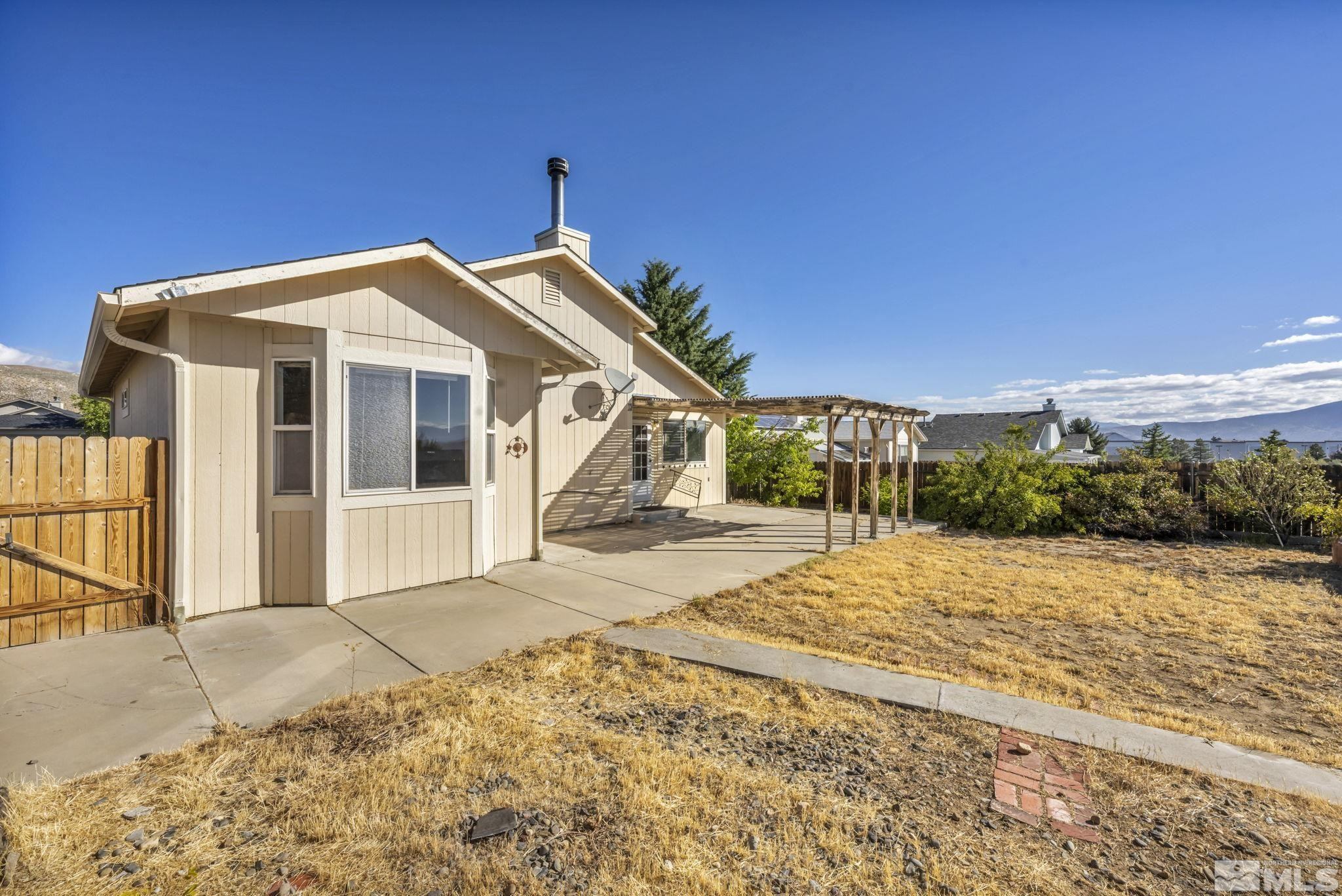 885 Valley Vista