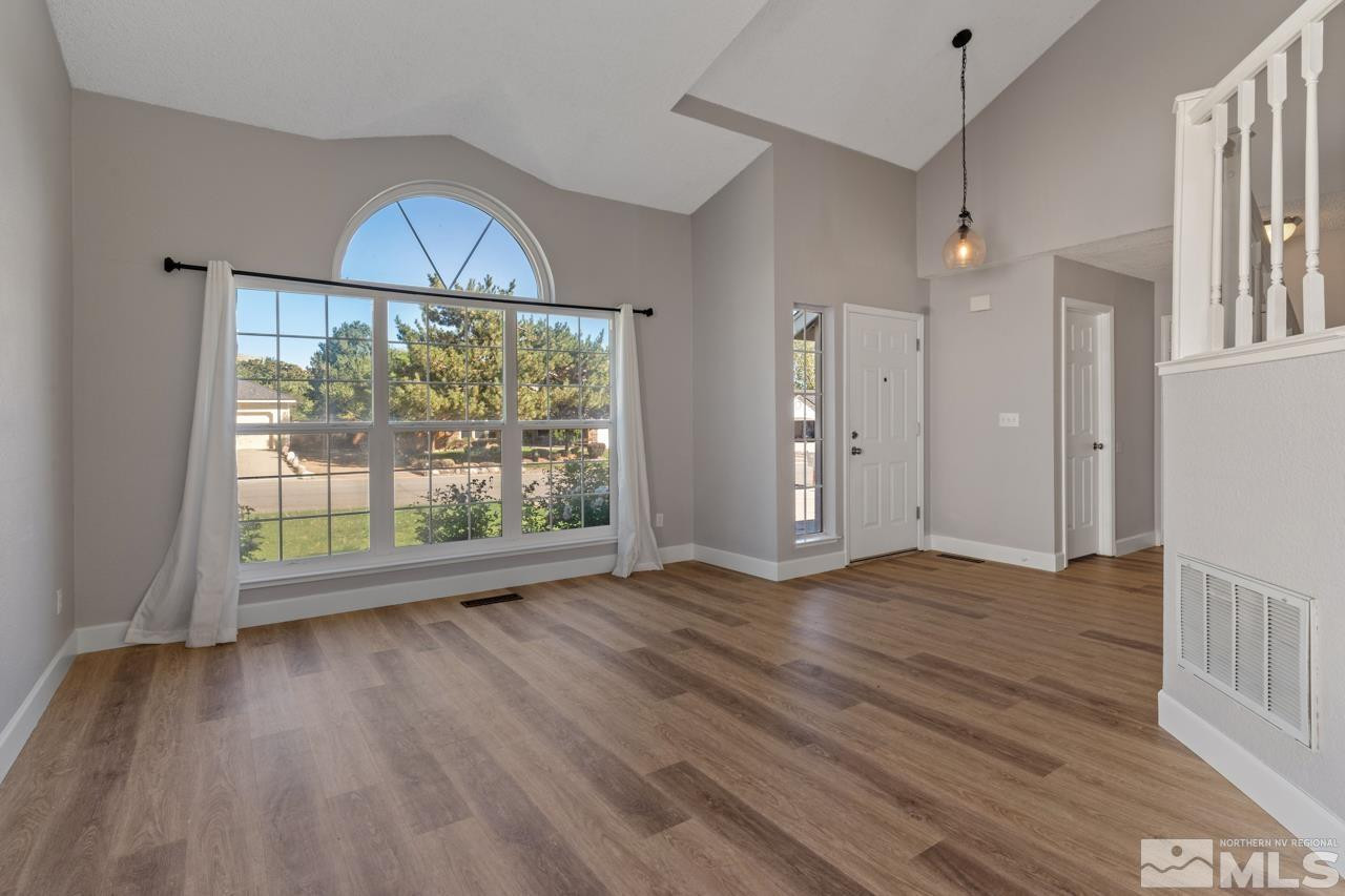 815 Cliff View Drive