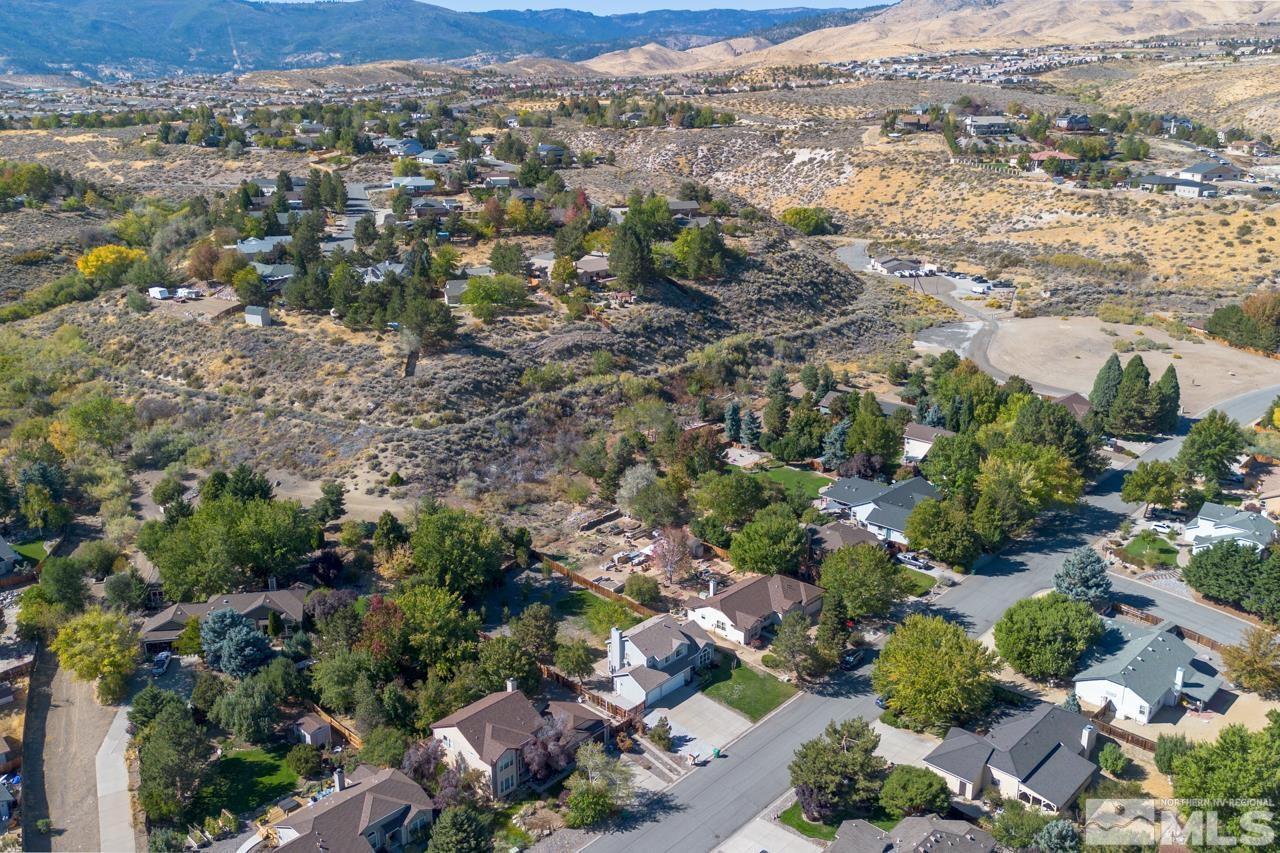 815 Cliff View Drive