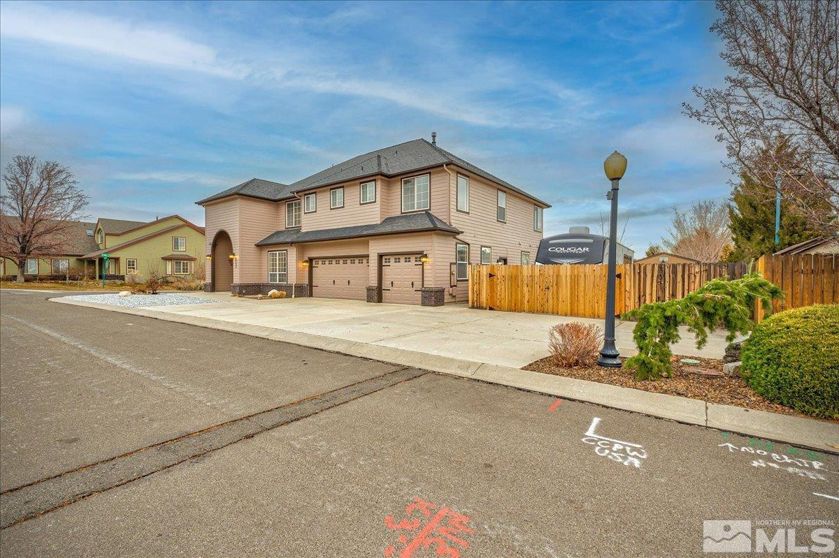 2253 Snowflake Drive