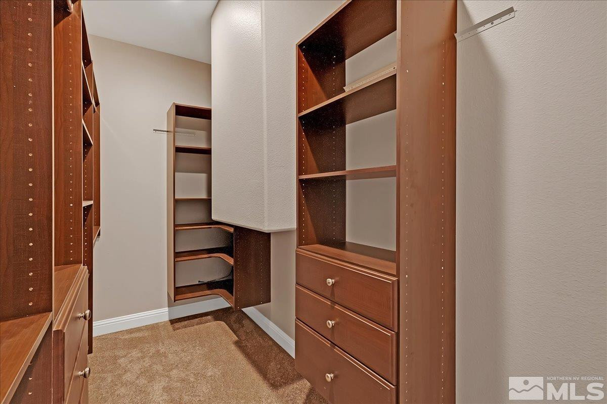 2253 Snowflake Drive