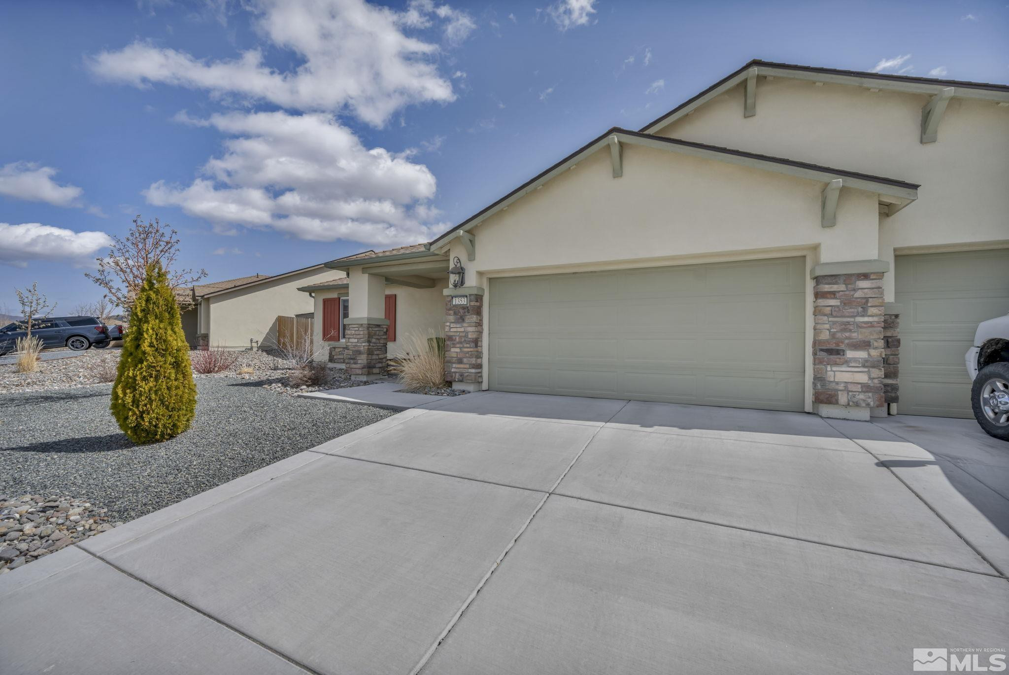 1353 Rocky Bluff Drive