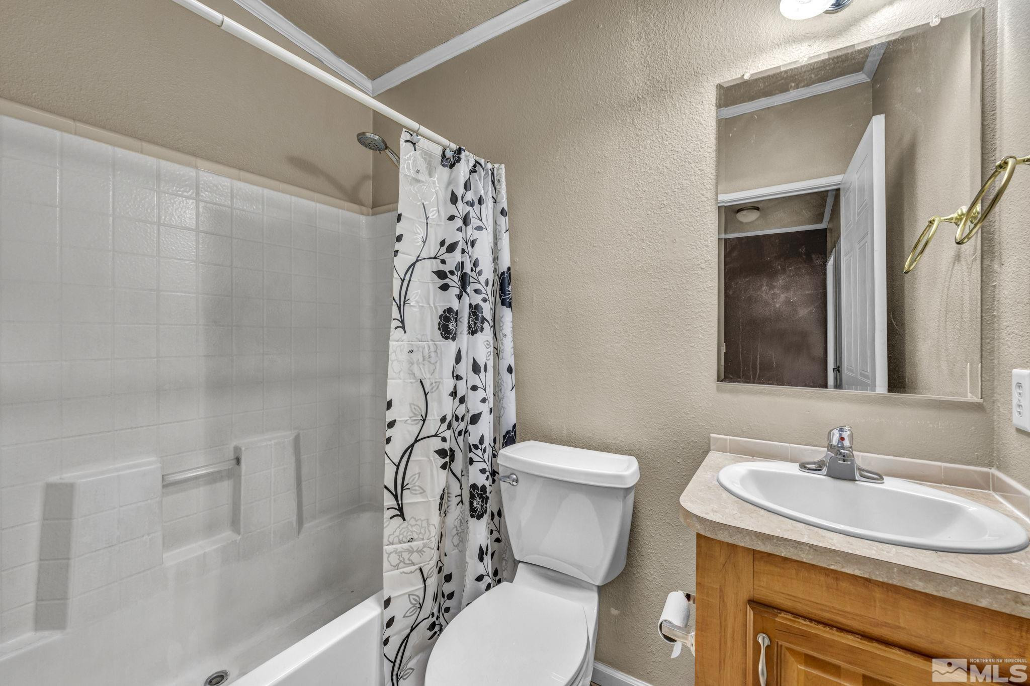 1125 W 7th Street