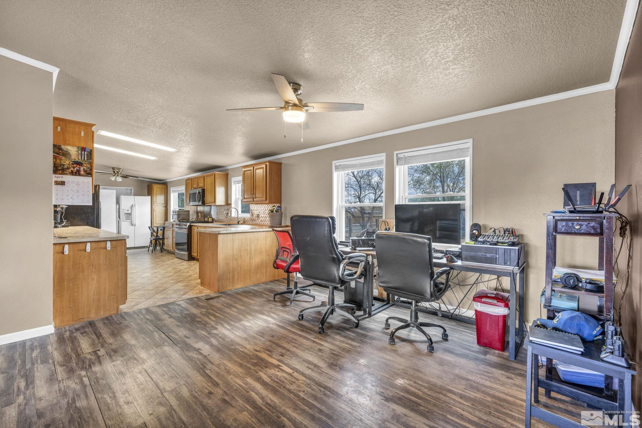 1125 W 7th Street