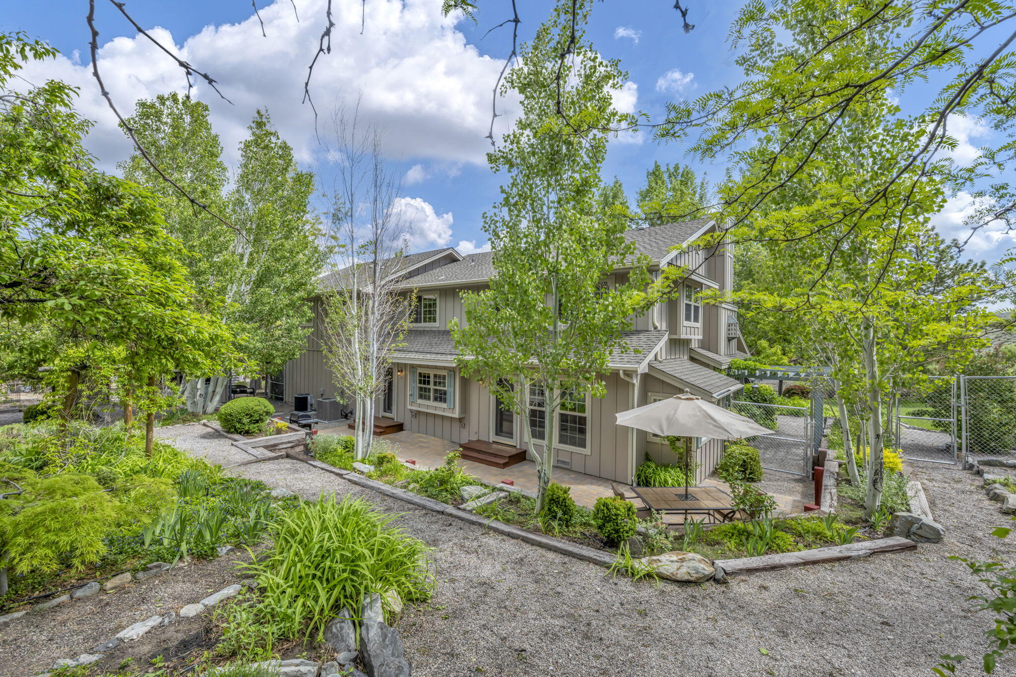 3150 Kings Canyon Road