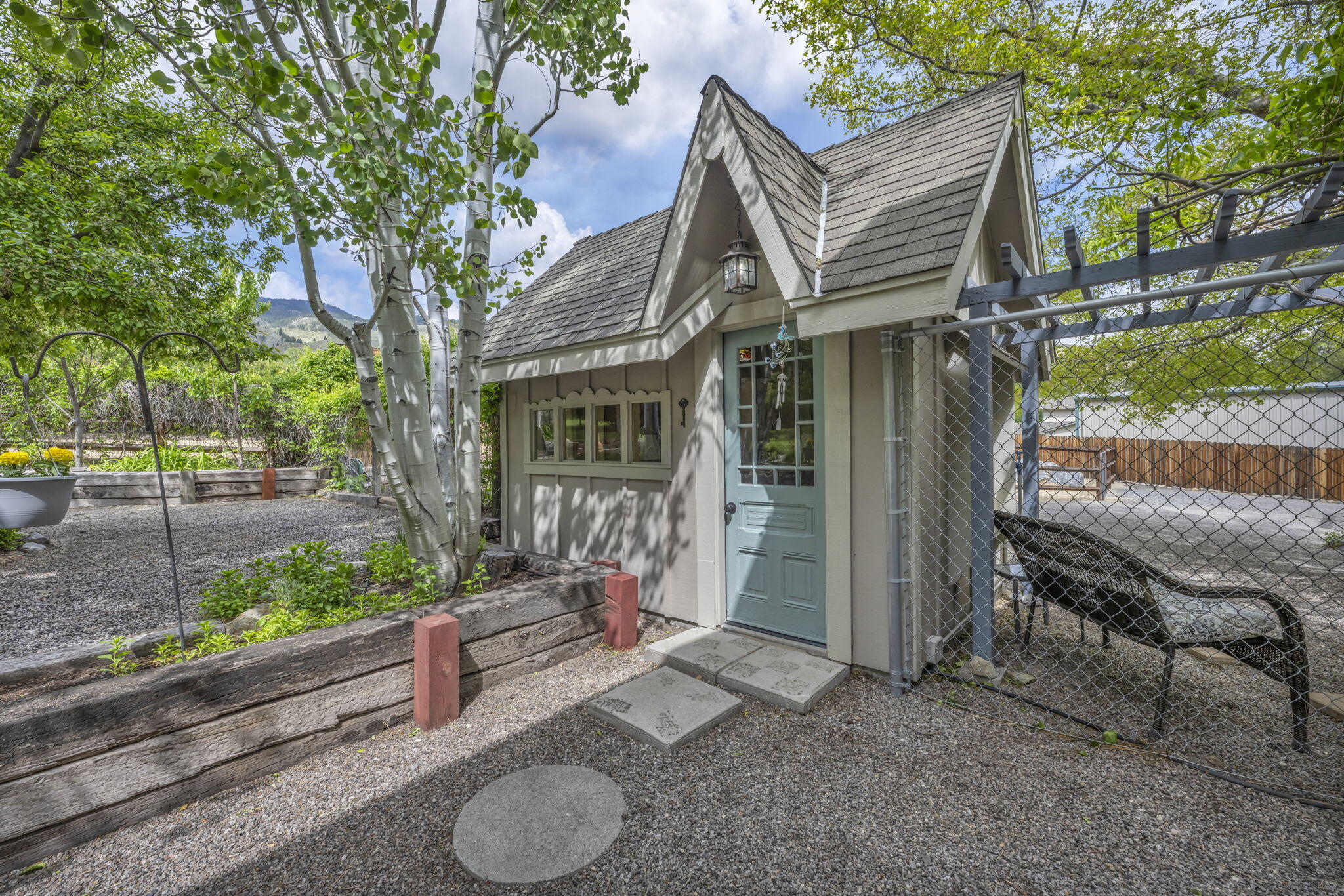3150 Kings Canyon Road