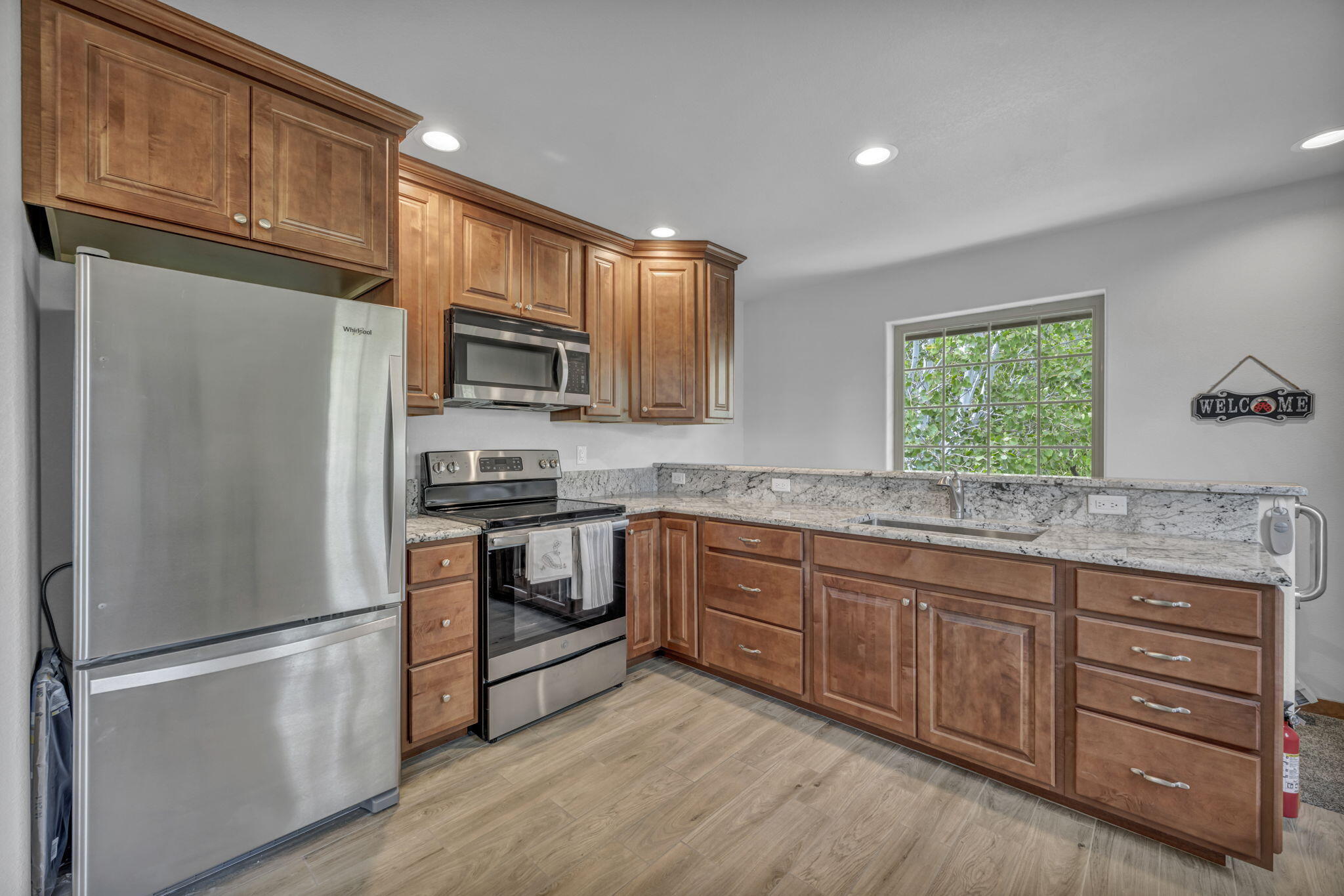 3150 Kings Canyon Road