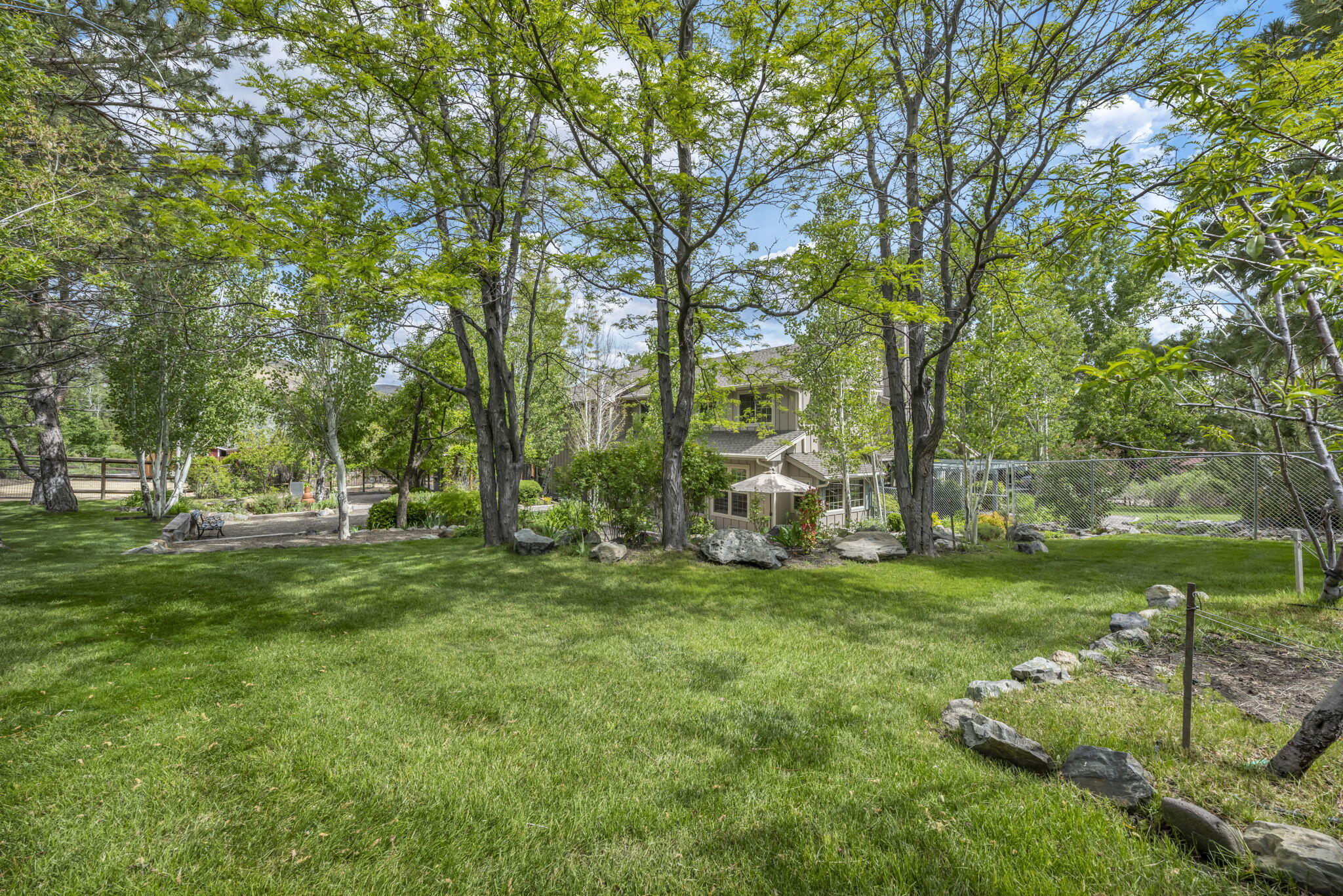 3150 Kings Canyon Road