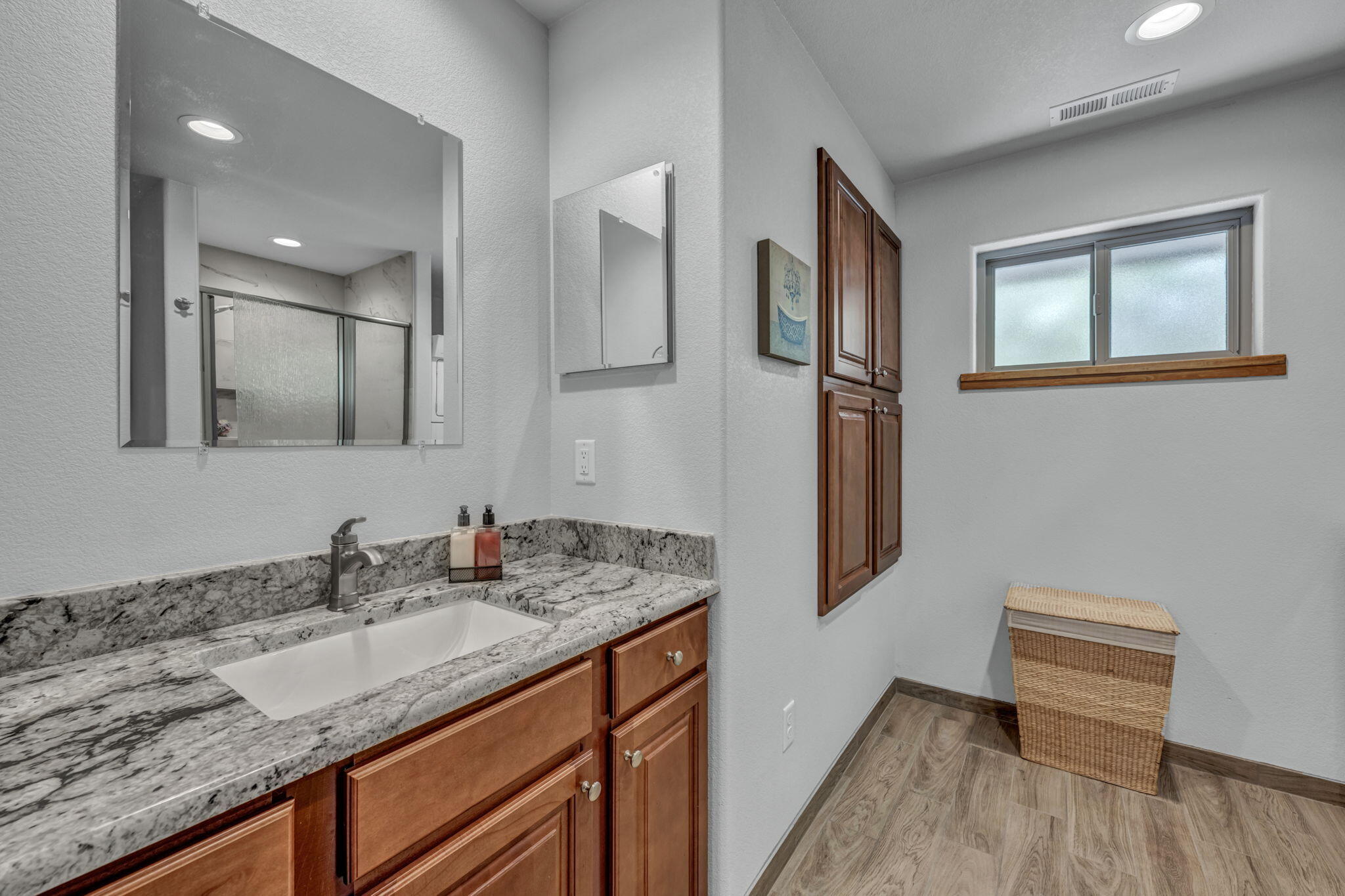 3150 Kings Canyon Road