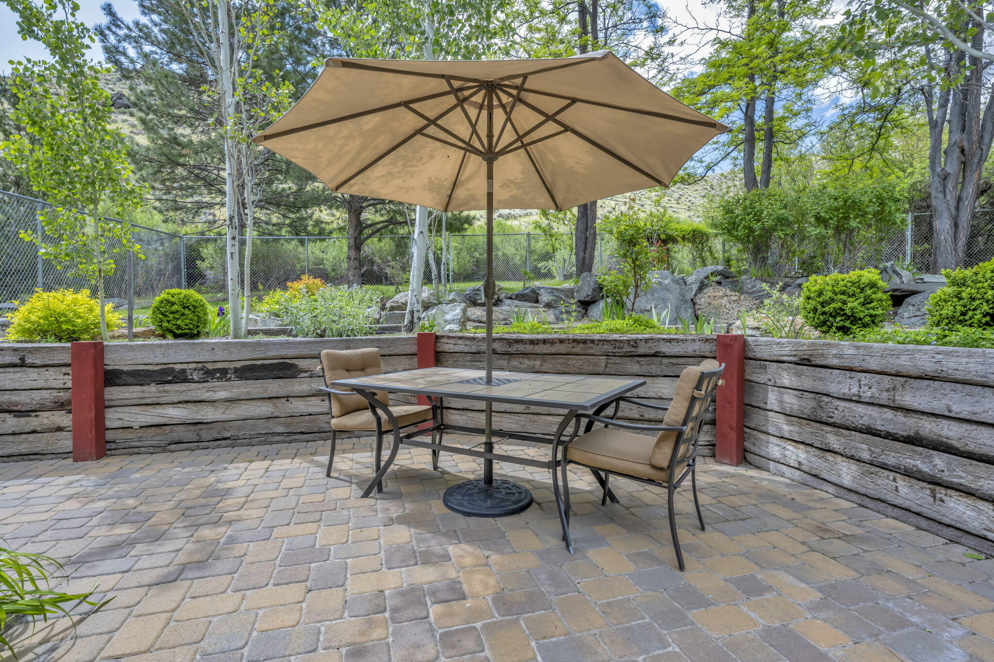 3150 Kings Canyon Road