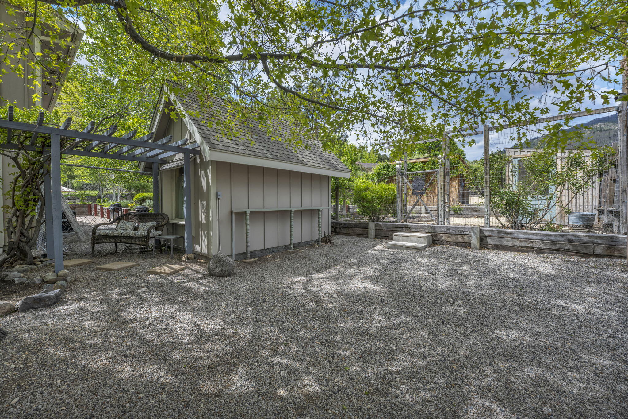 3150 Kings Canyon Road