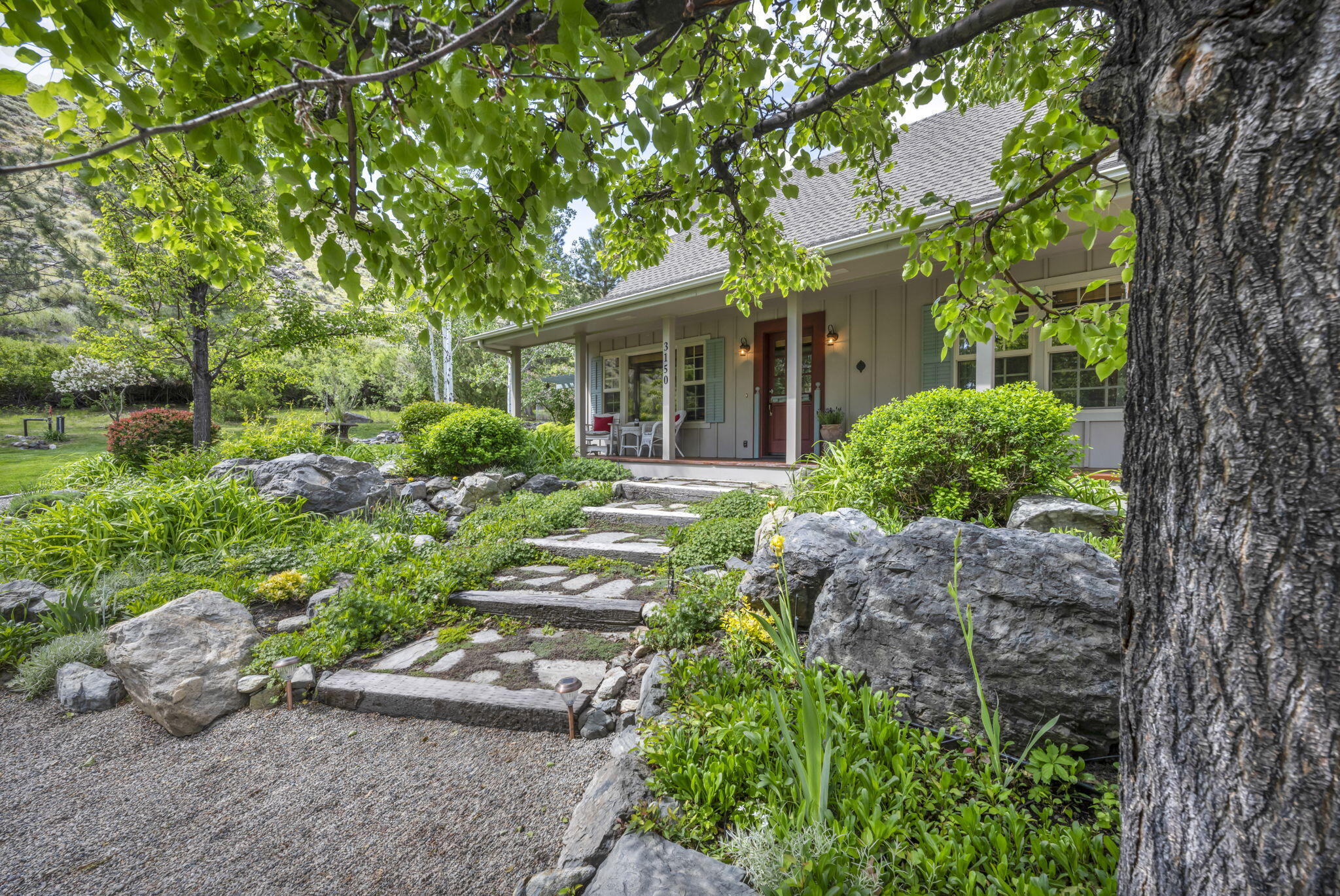 3150 Kings Canyon Road