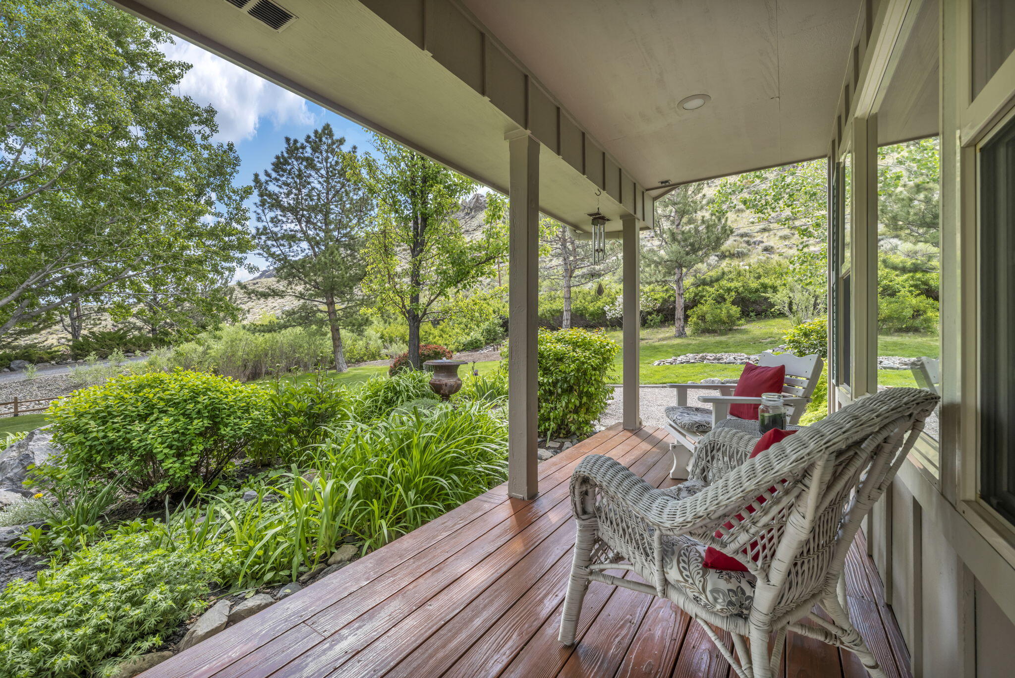3150 Kings Canyon Road