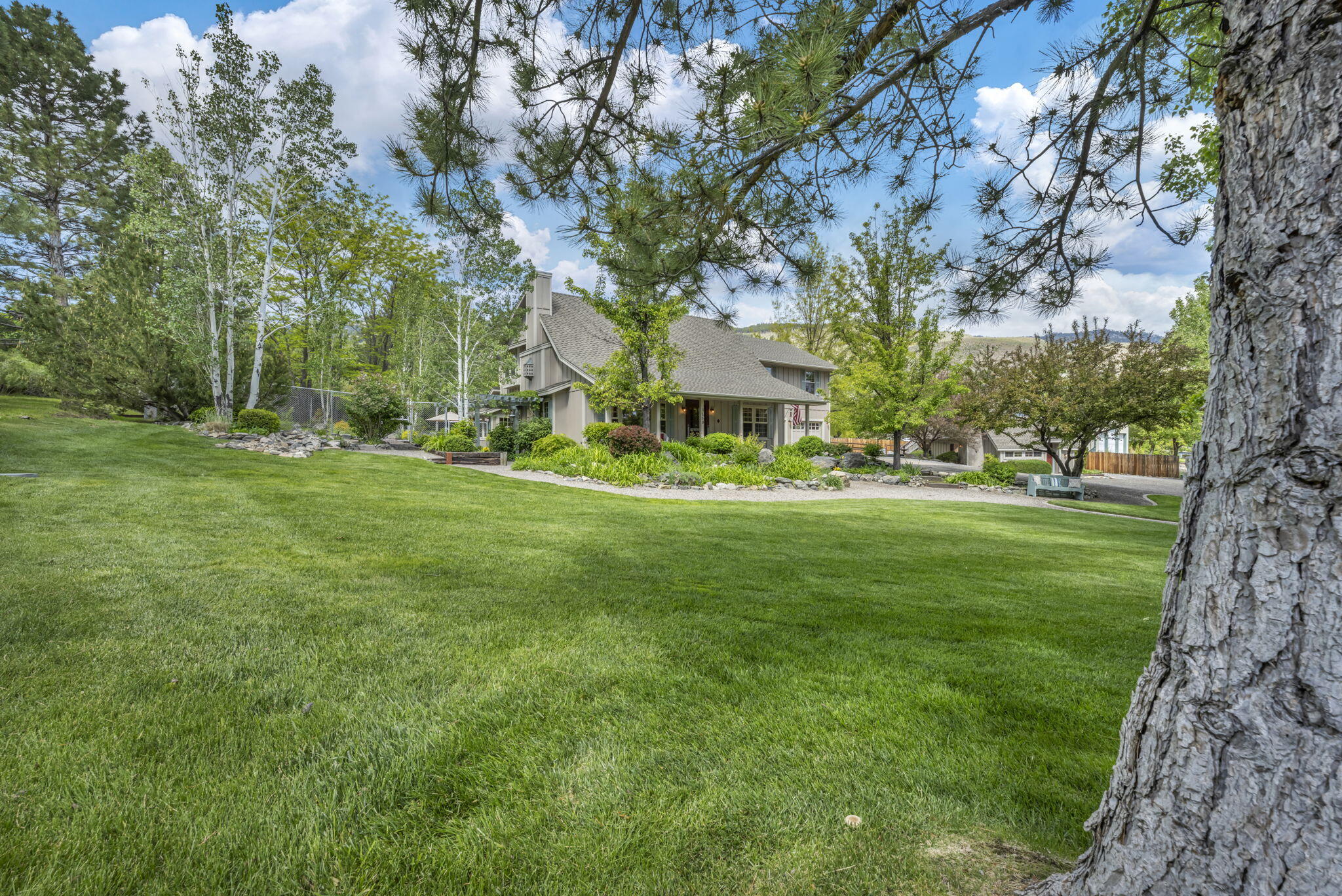 3150 Kings Canyon Road