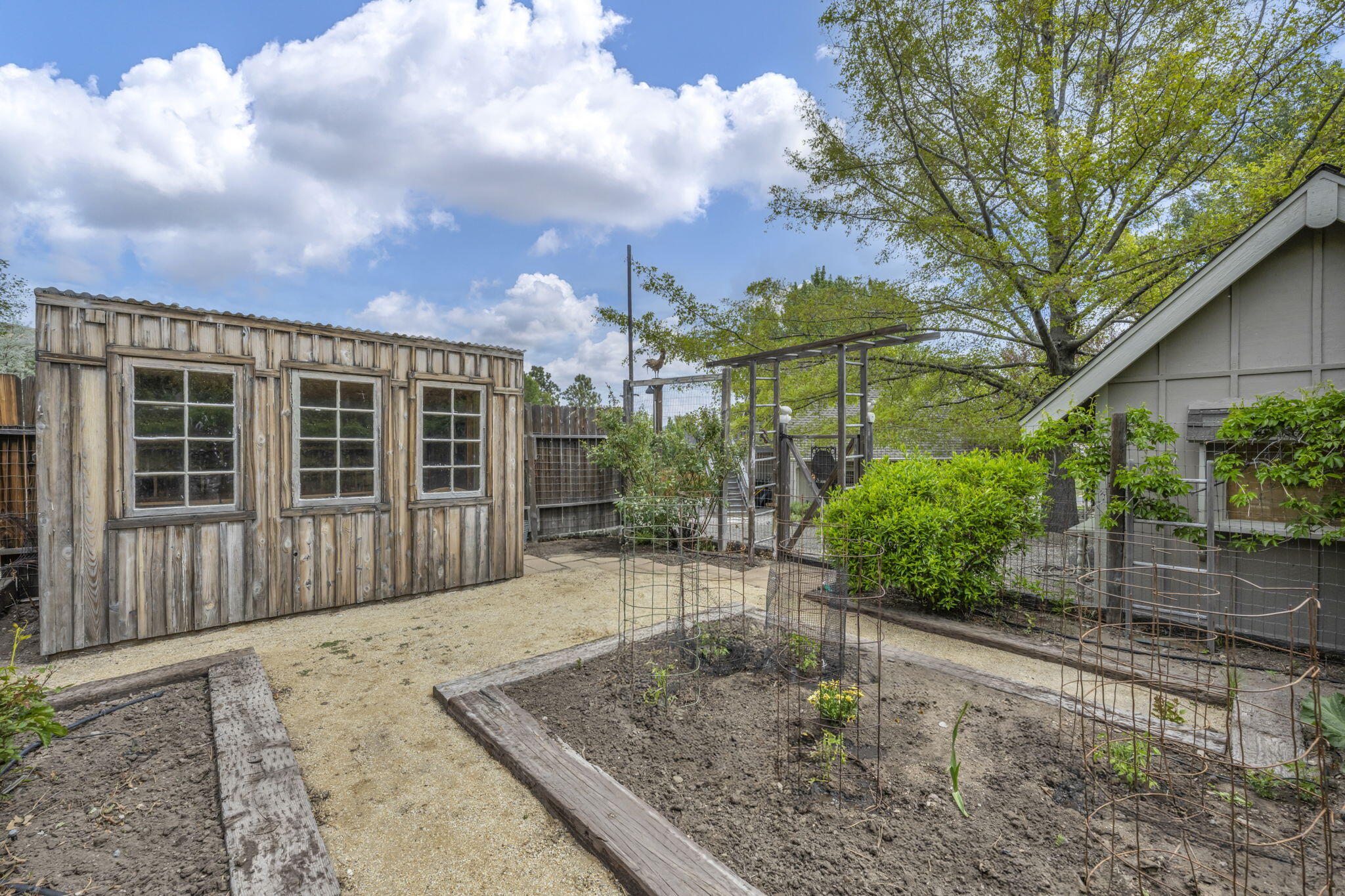 3150 Kings Canyon Road