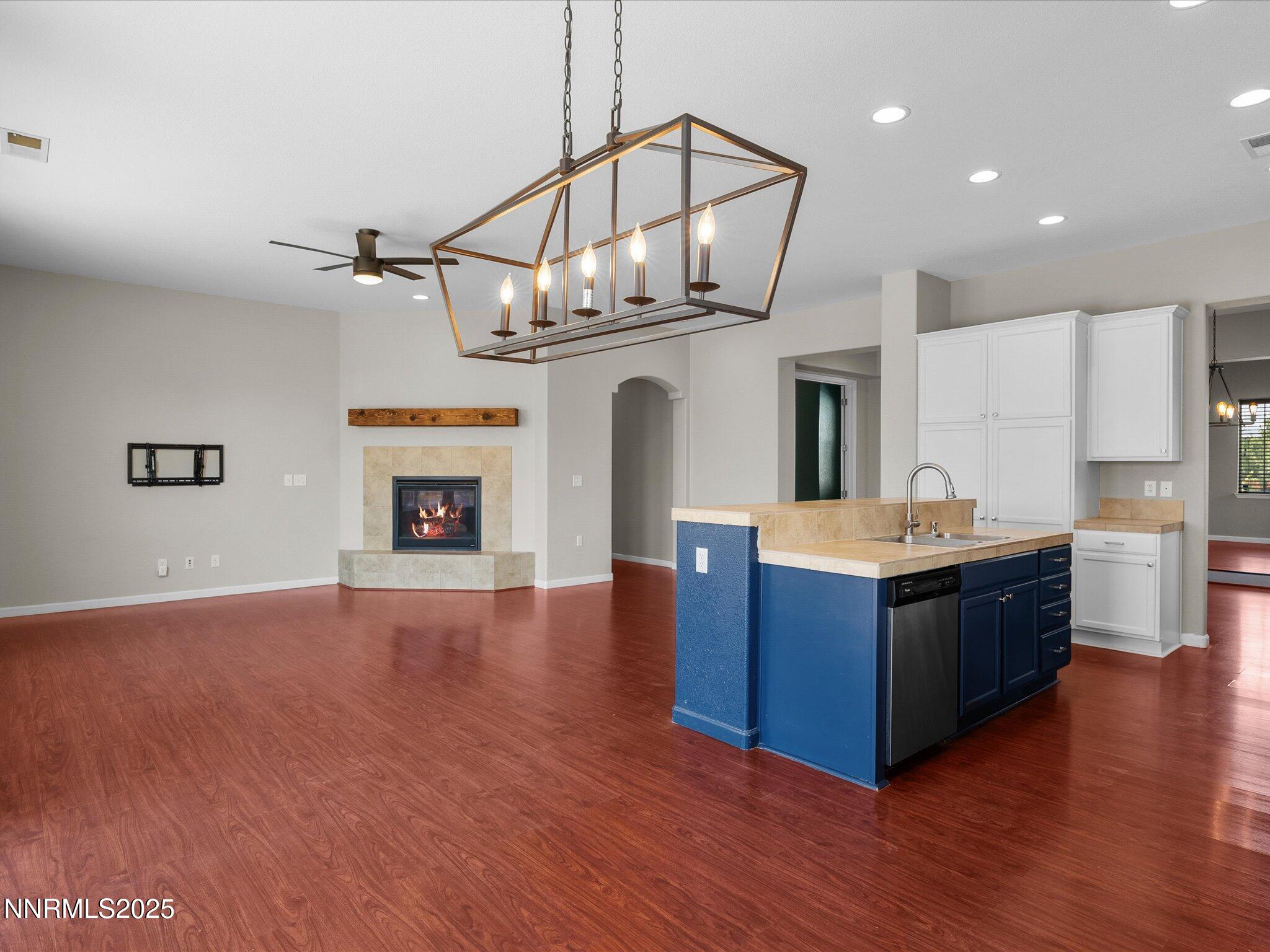 129 Maze Avenue