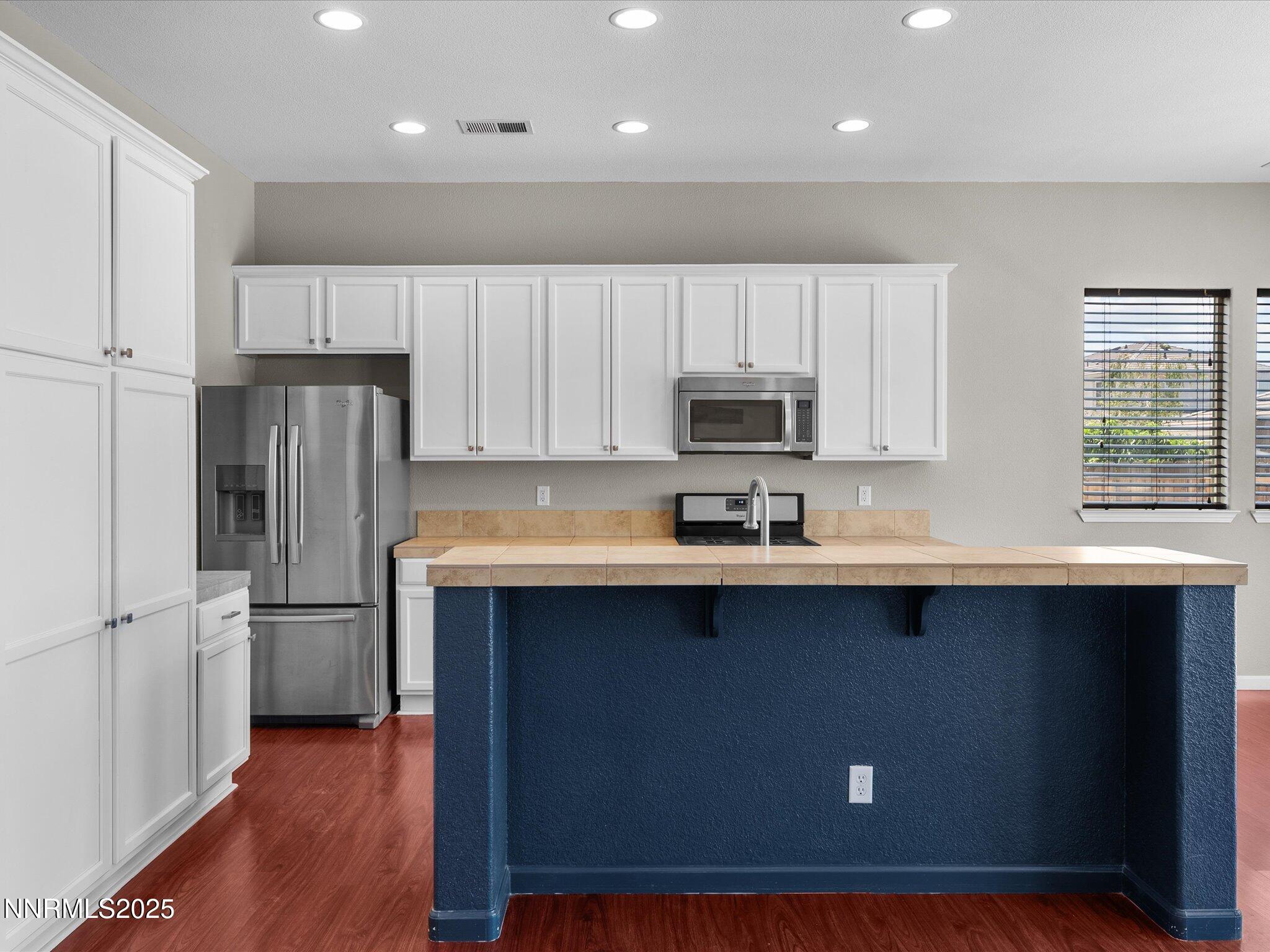 129 Maze Avenue