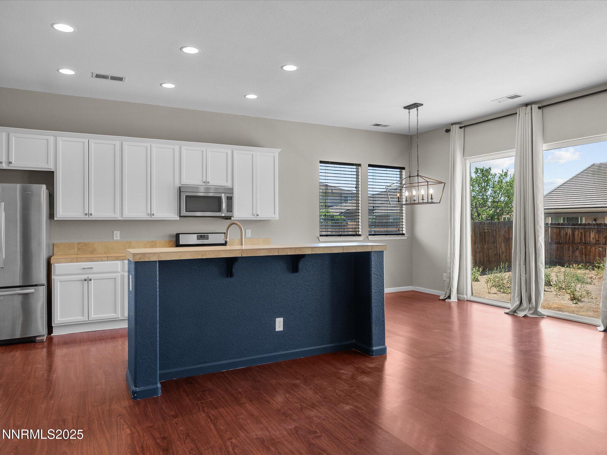 129 Maze Avenue