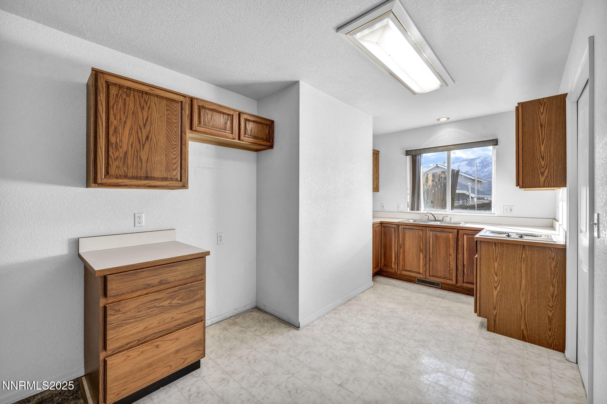 610 E Bonanza Drive