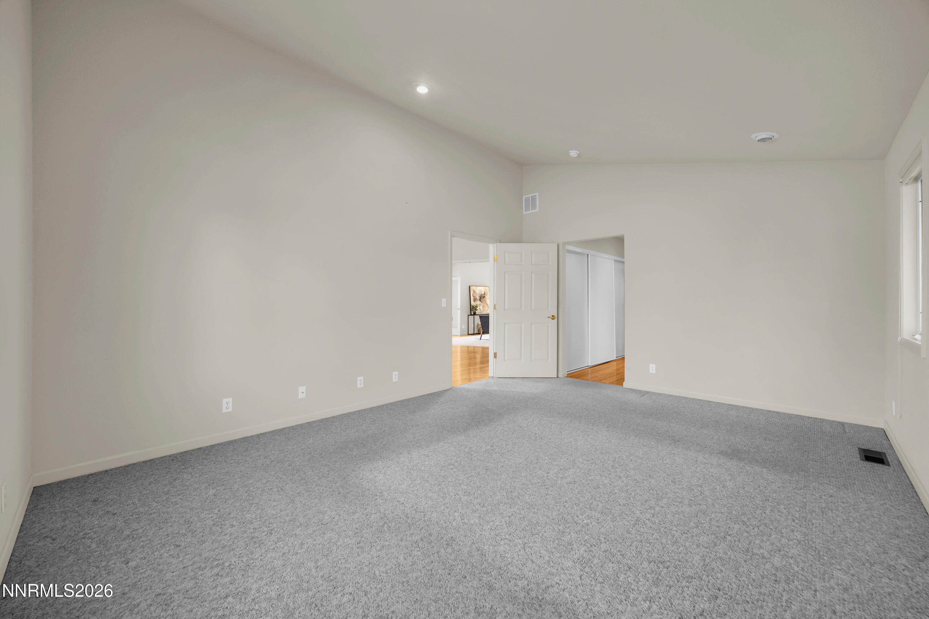 2493 E Valley Road