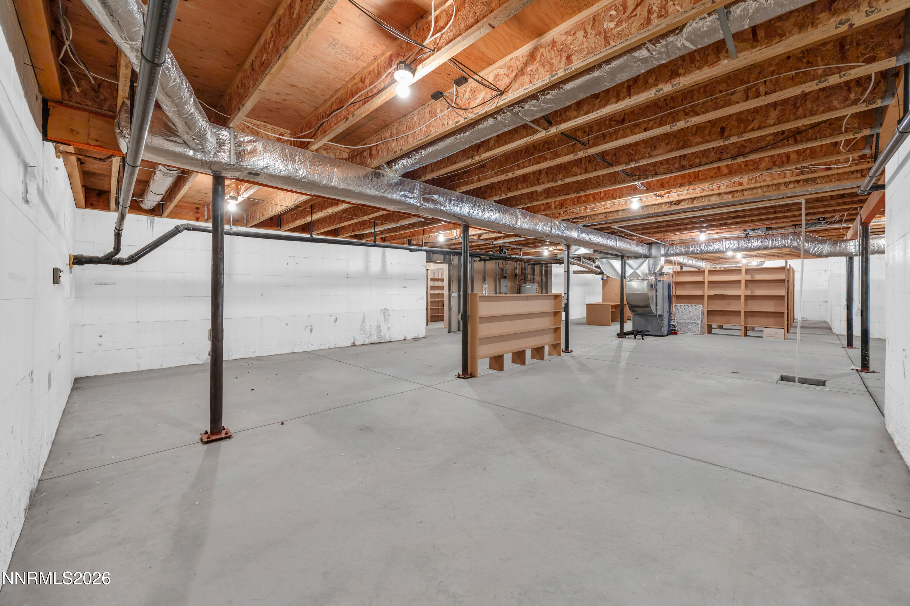 2493 E Valley Road