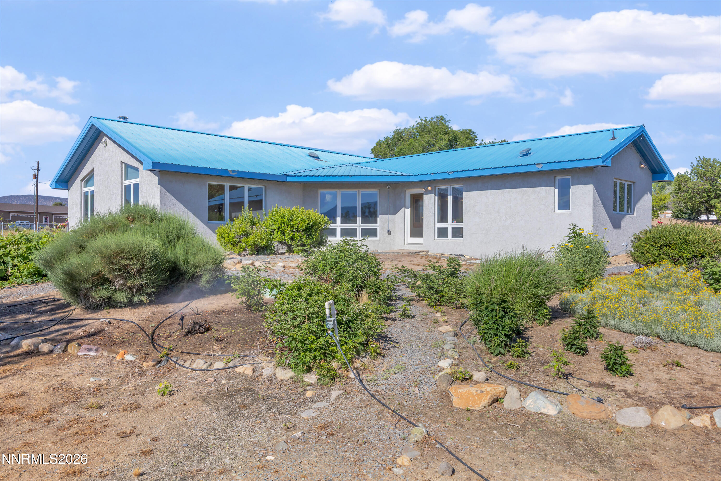 2493 E Valley Road