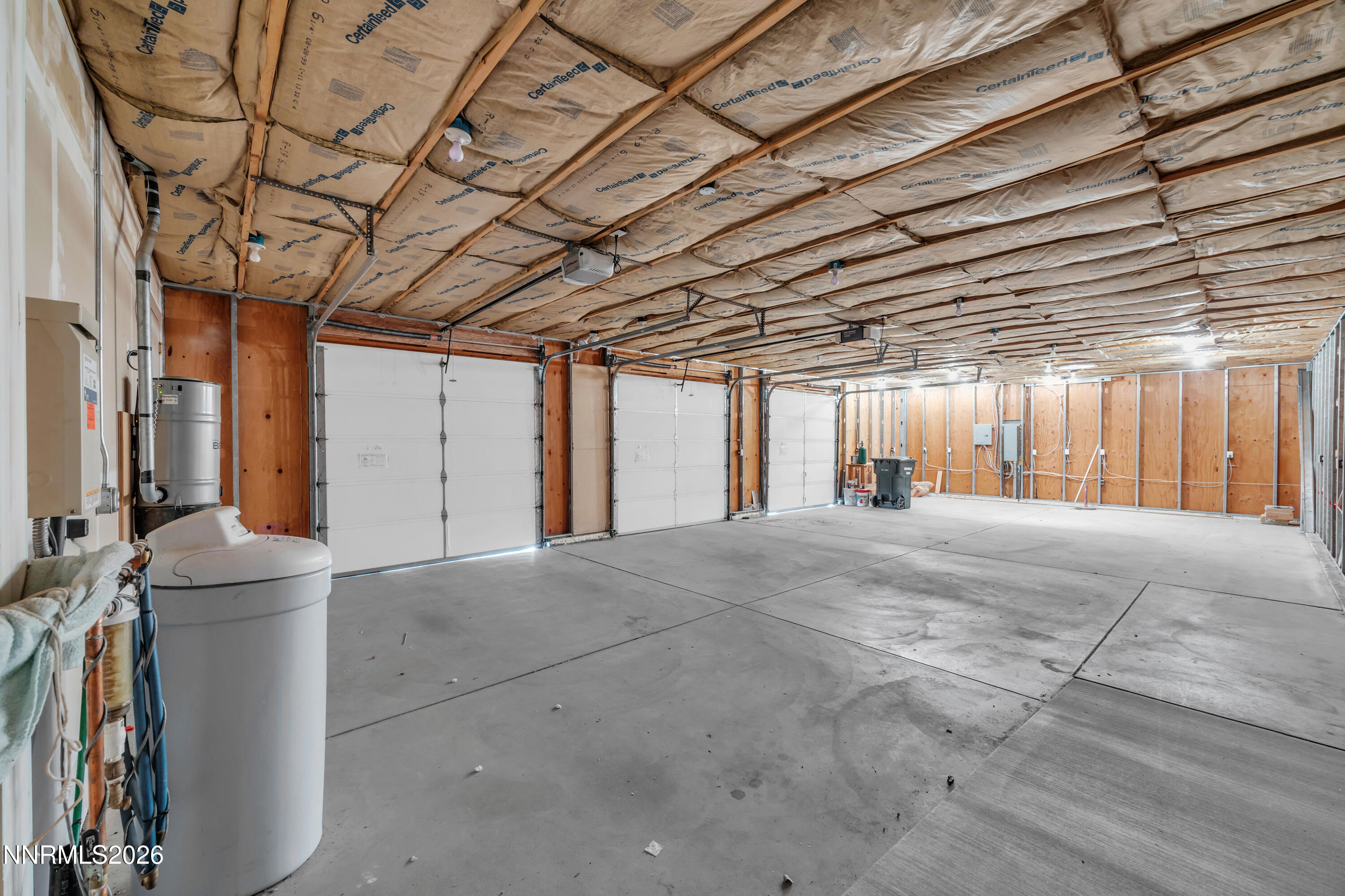 2493 E Valley Road