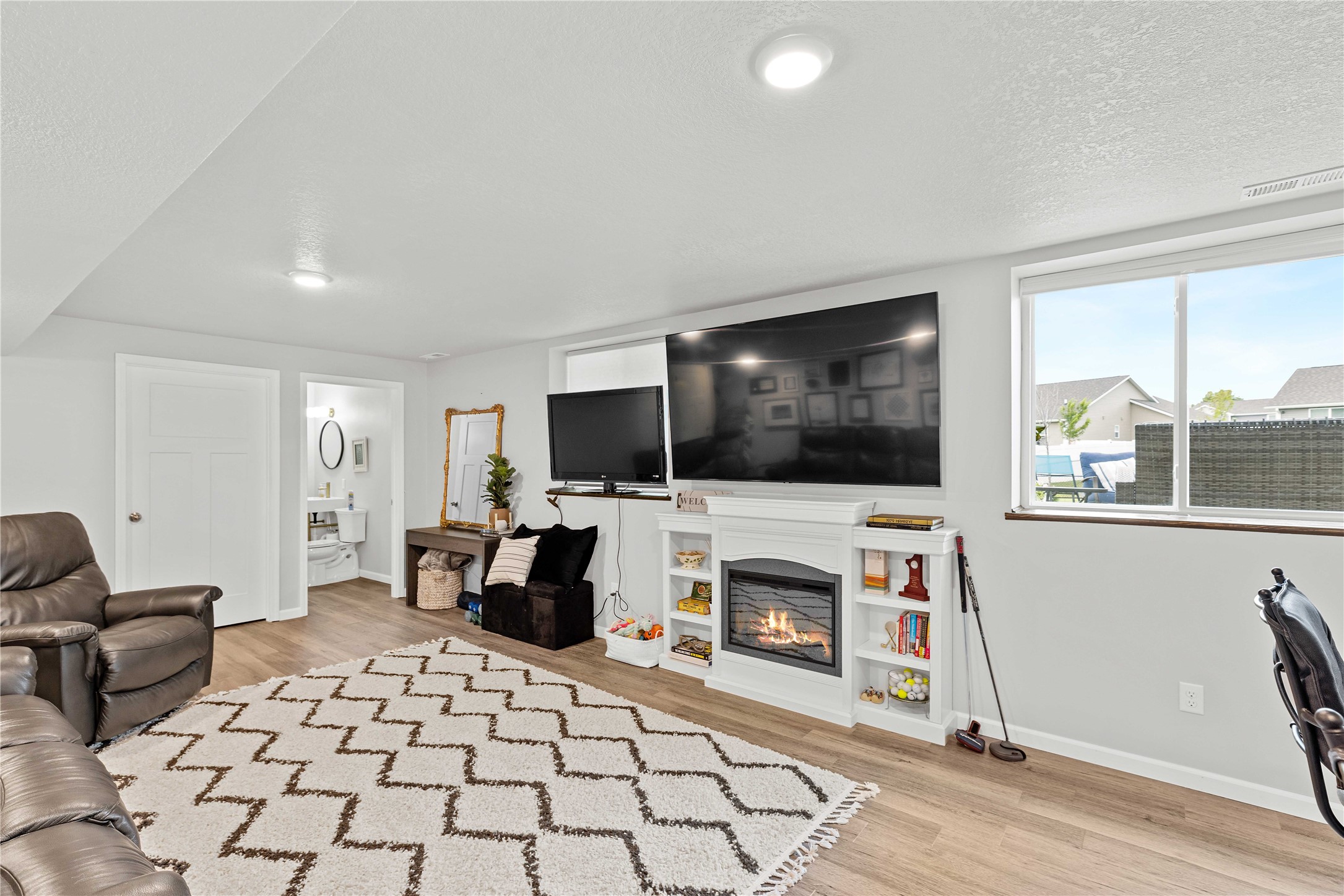 2717 NW 23rd Street