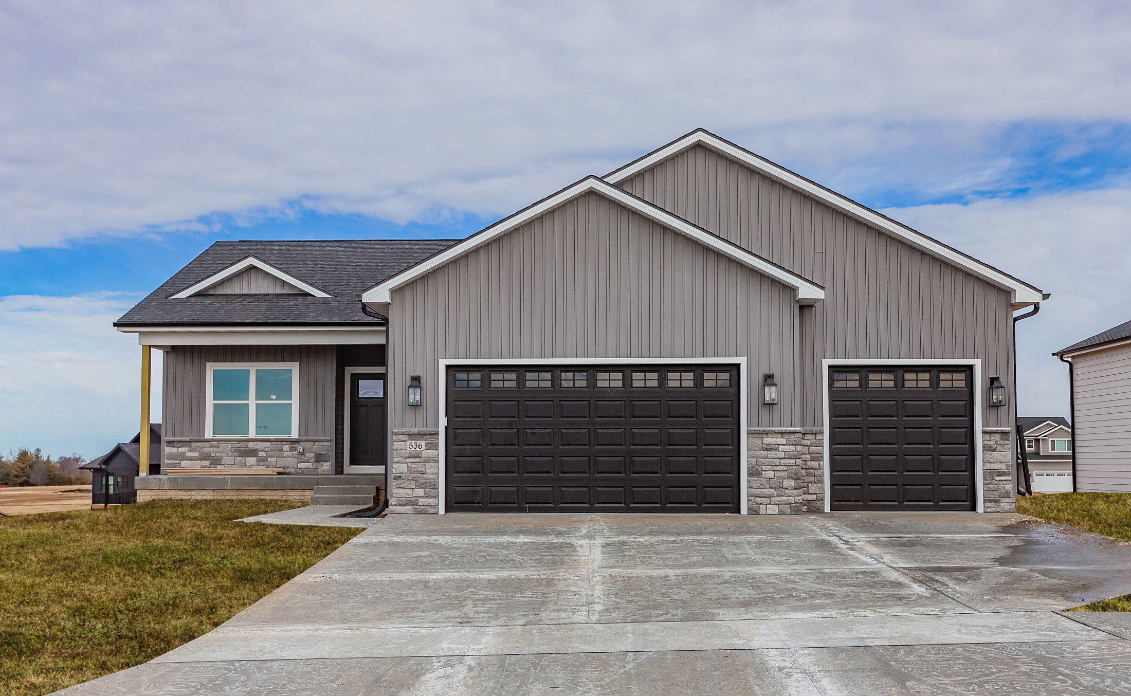 536 W Centennial Drive