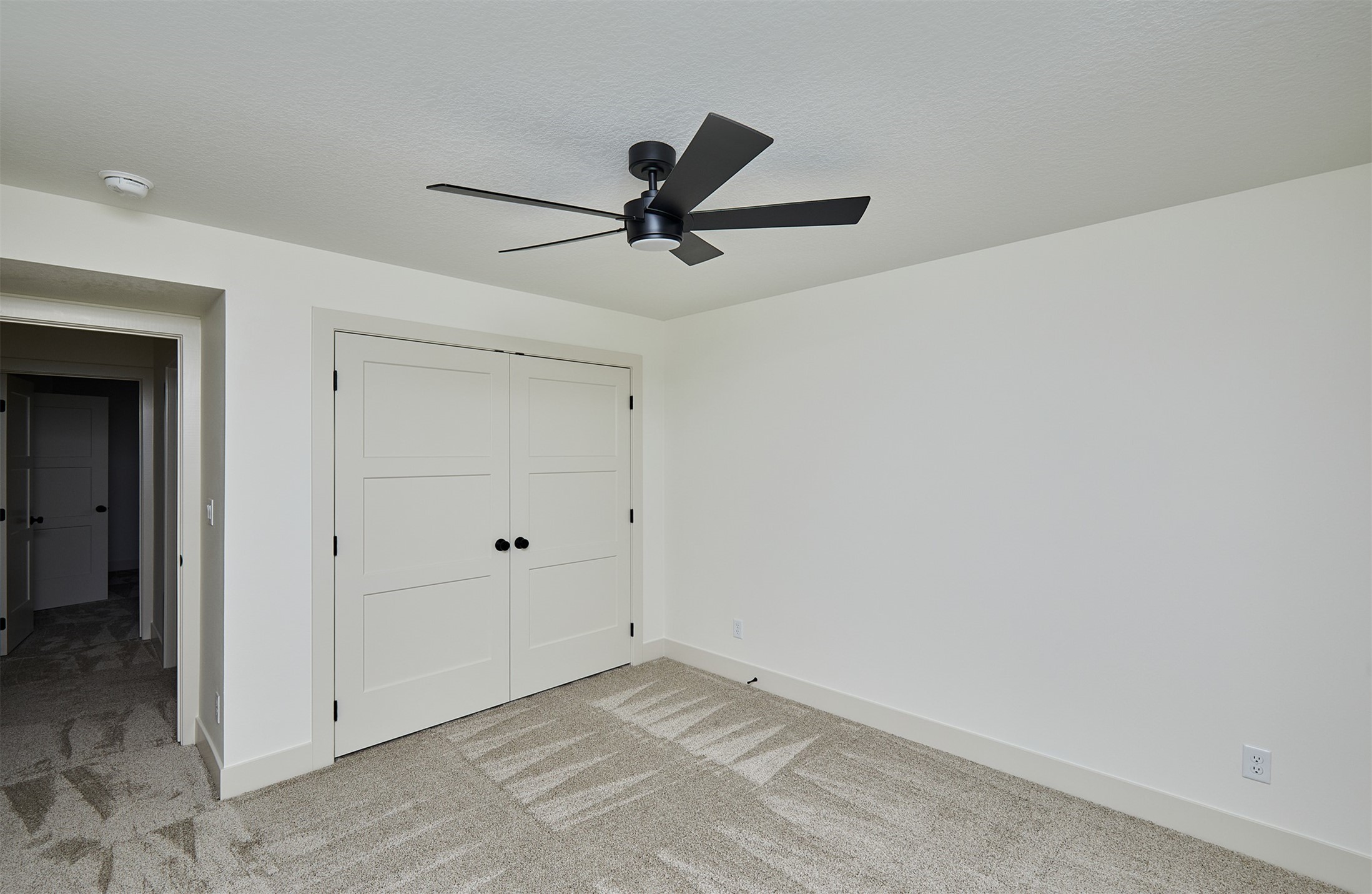 528 W Centennial Drive