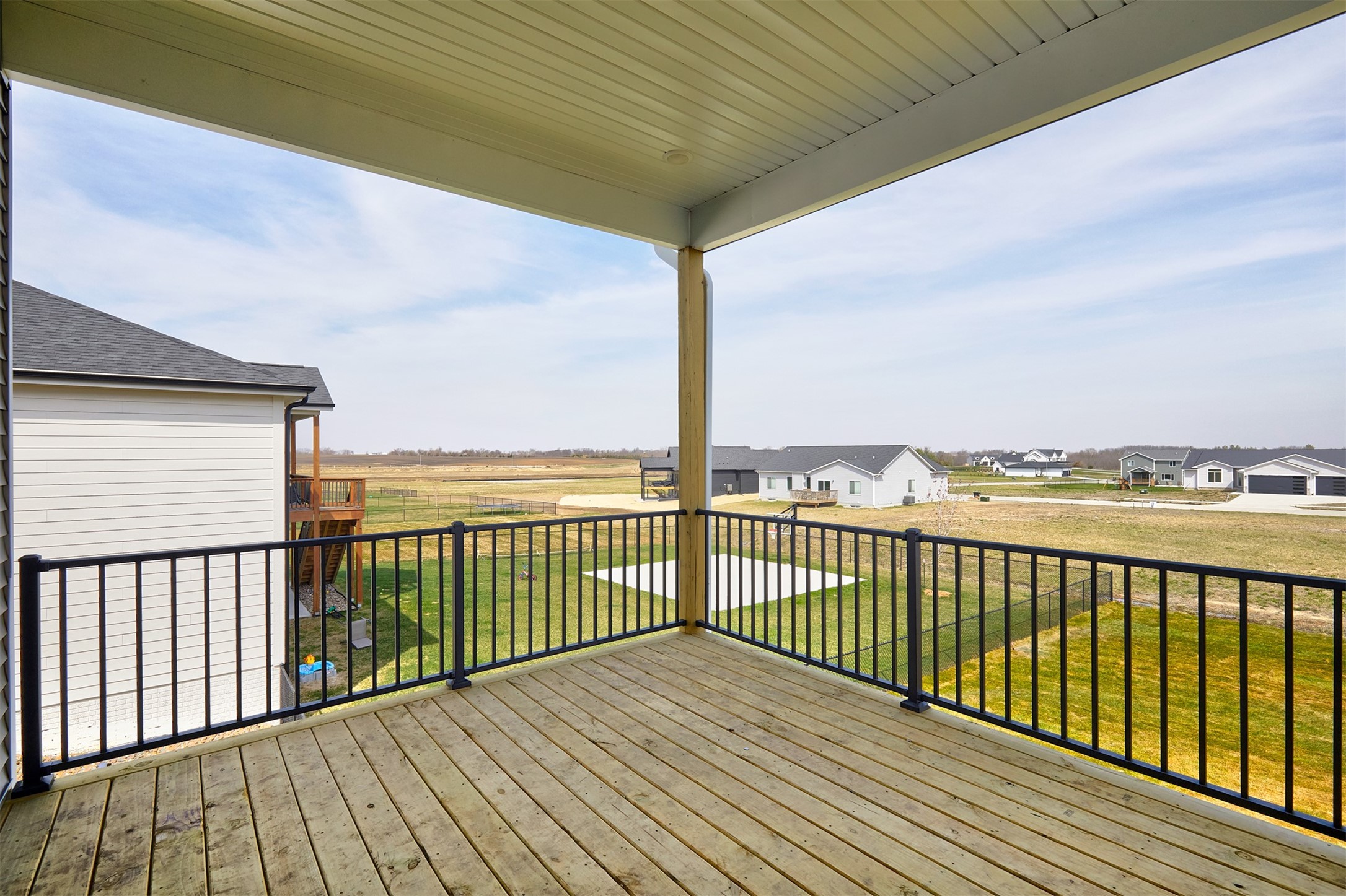 528 W Centennial Drive